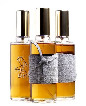 Attache-Moi ICONOfly for women and men