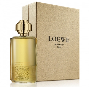 Un balcón sobre el paseo del Prado Loewe for women and men