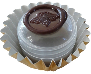 Chocolate: Figure 2: Cerise Roxana Illuminated Perfume for women and men