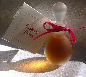Curry Rose Ayala Moriel for women and men