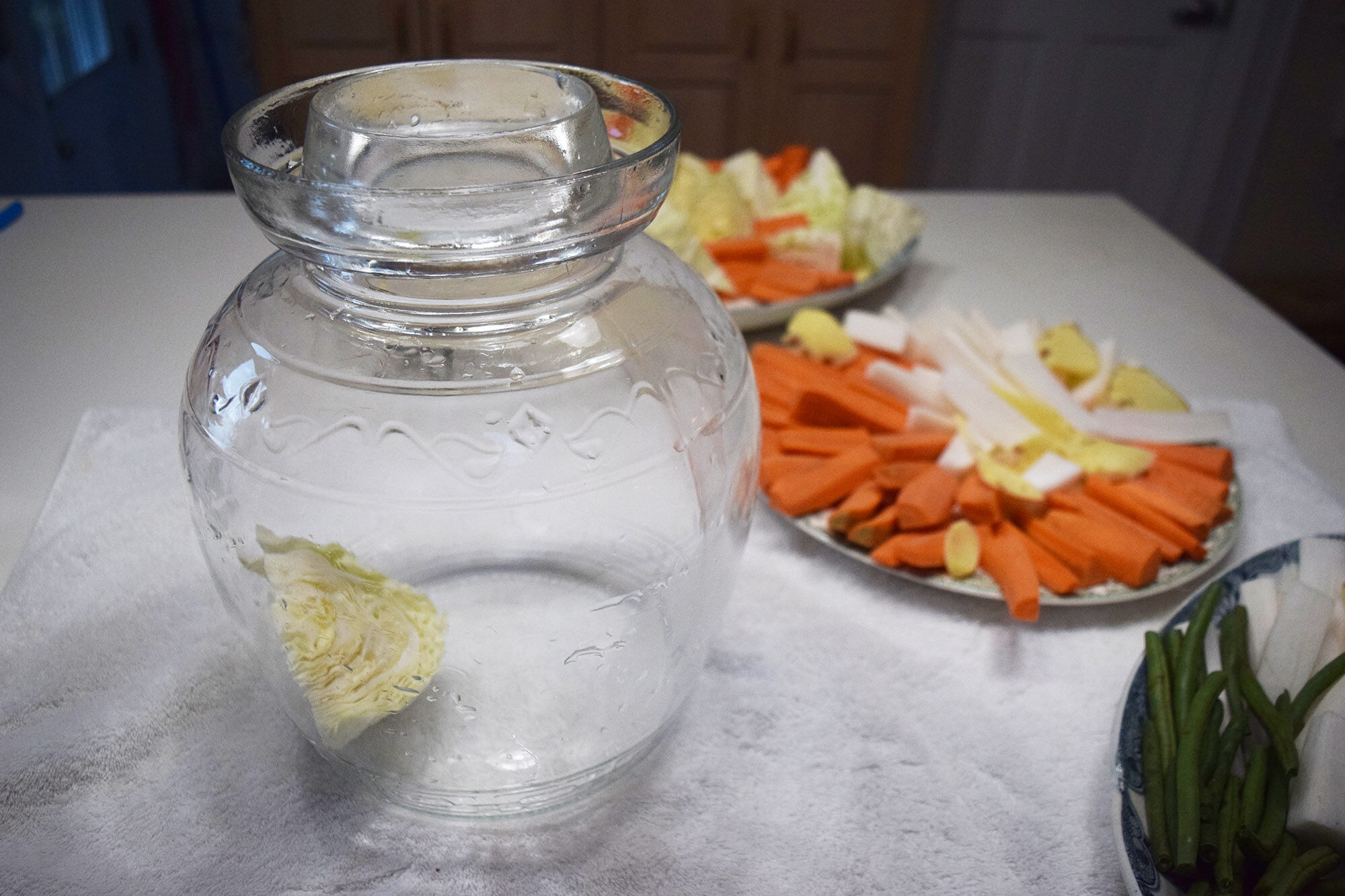 Filling your pickling jar.