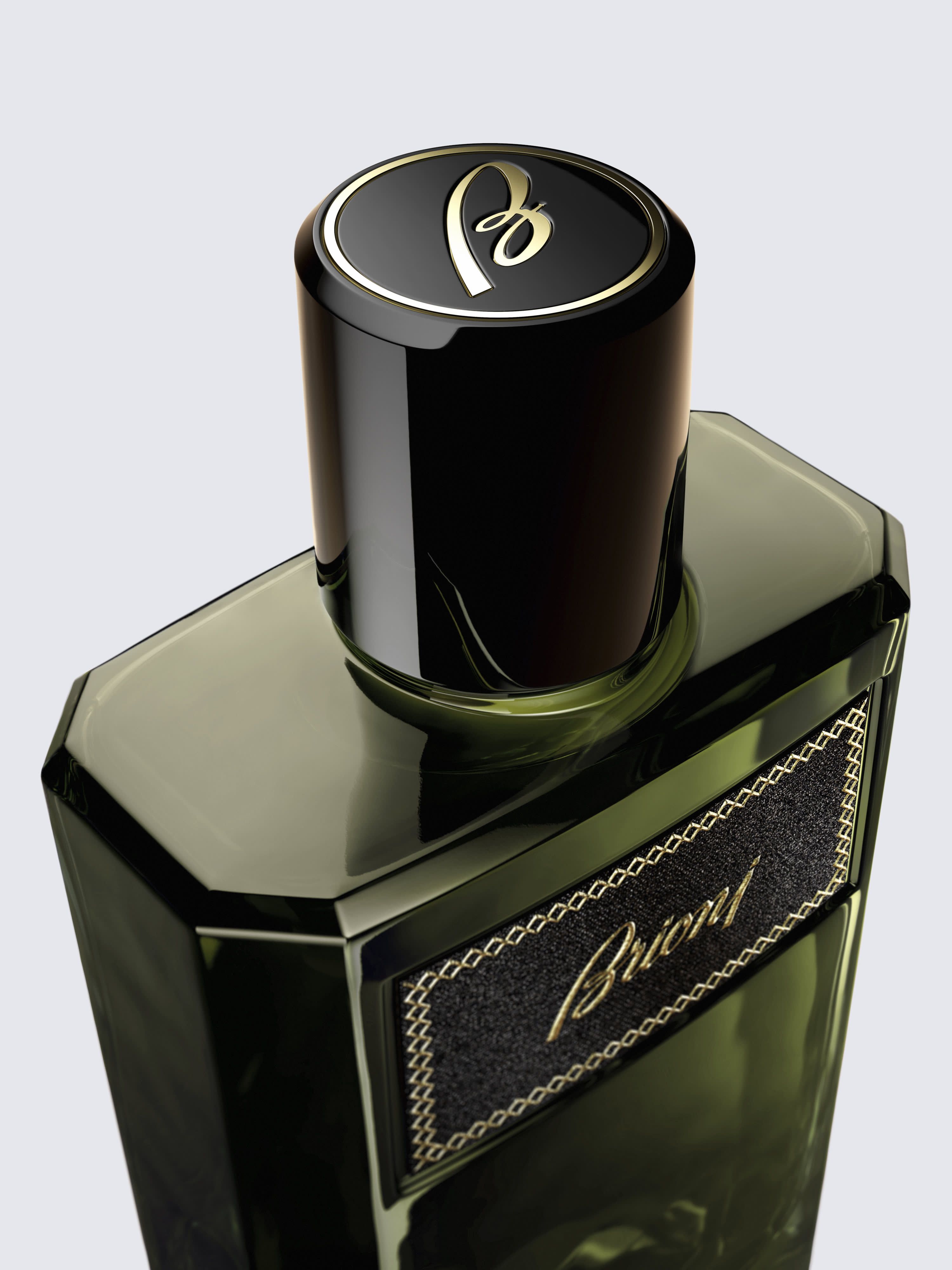 Brioni Eau de Parfum Essentiel bottle top half