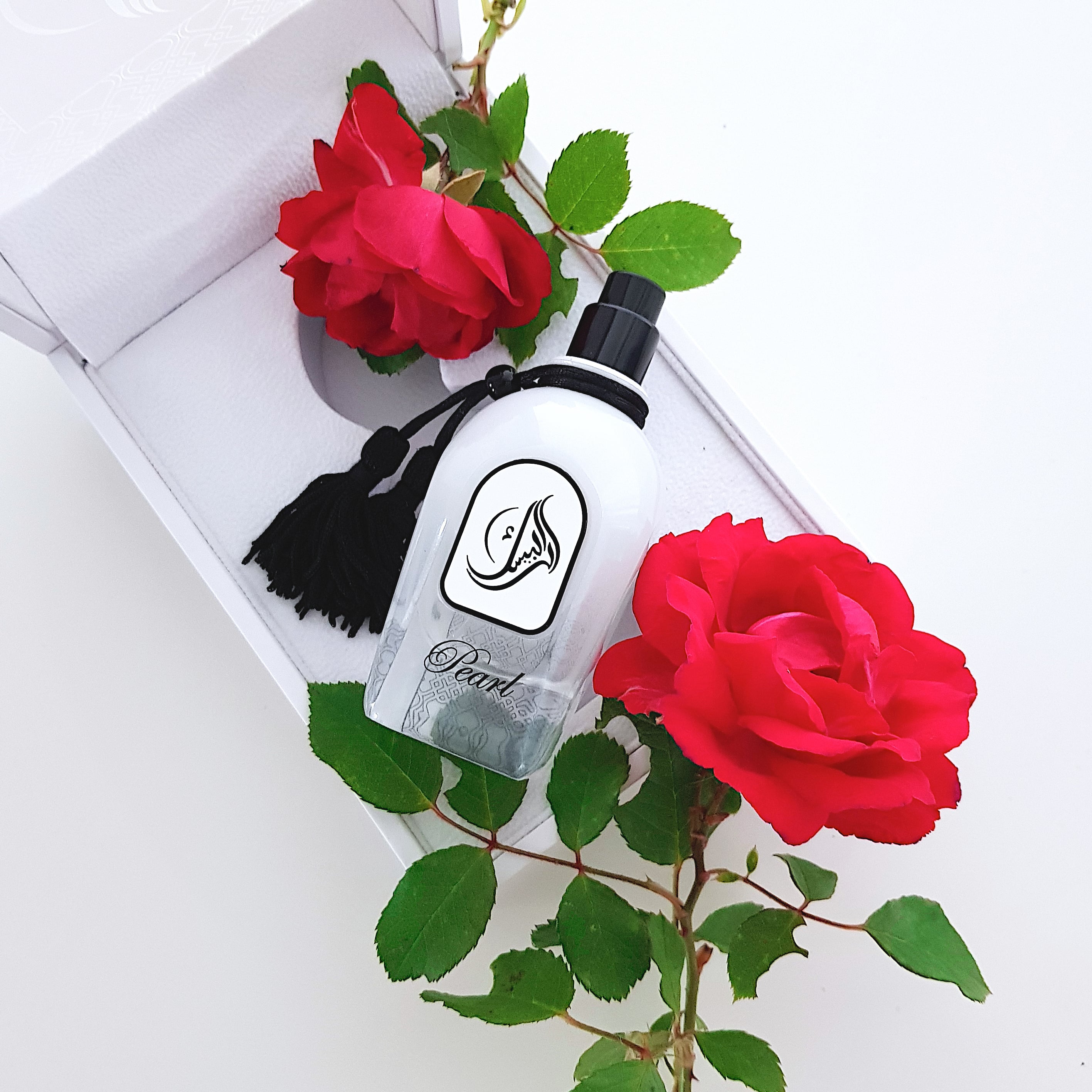 Arabesque perfumes pearl летуаль. Pearl аромат arabesque. Arabesque perfumes majesty extrait de parfum 50 мл. Arabesque perfumes pearl. Арабеска перл.