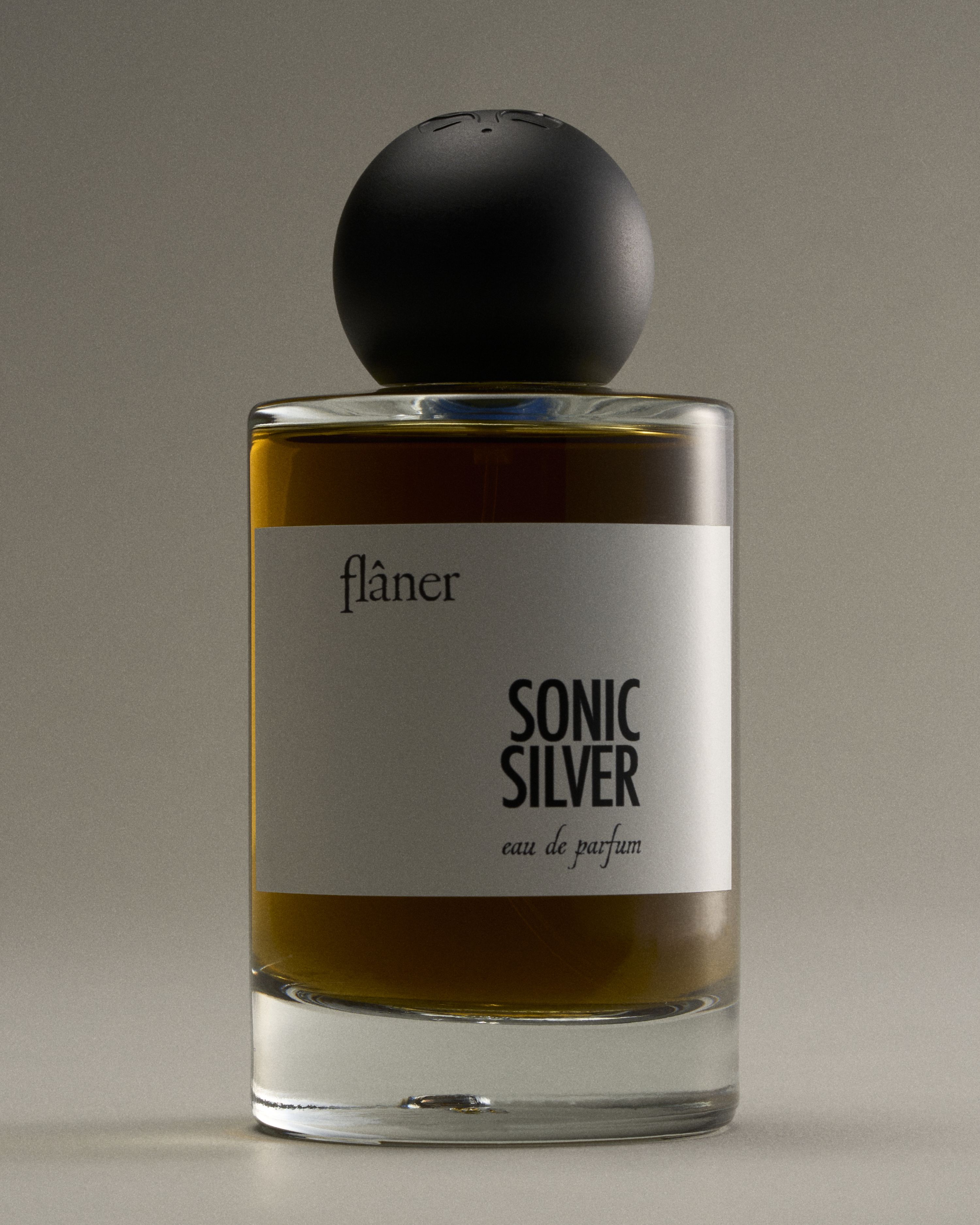 Flaner sonic silver perfume inspired by Melbourne tram route 96