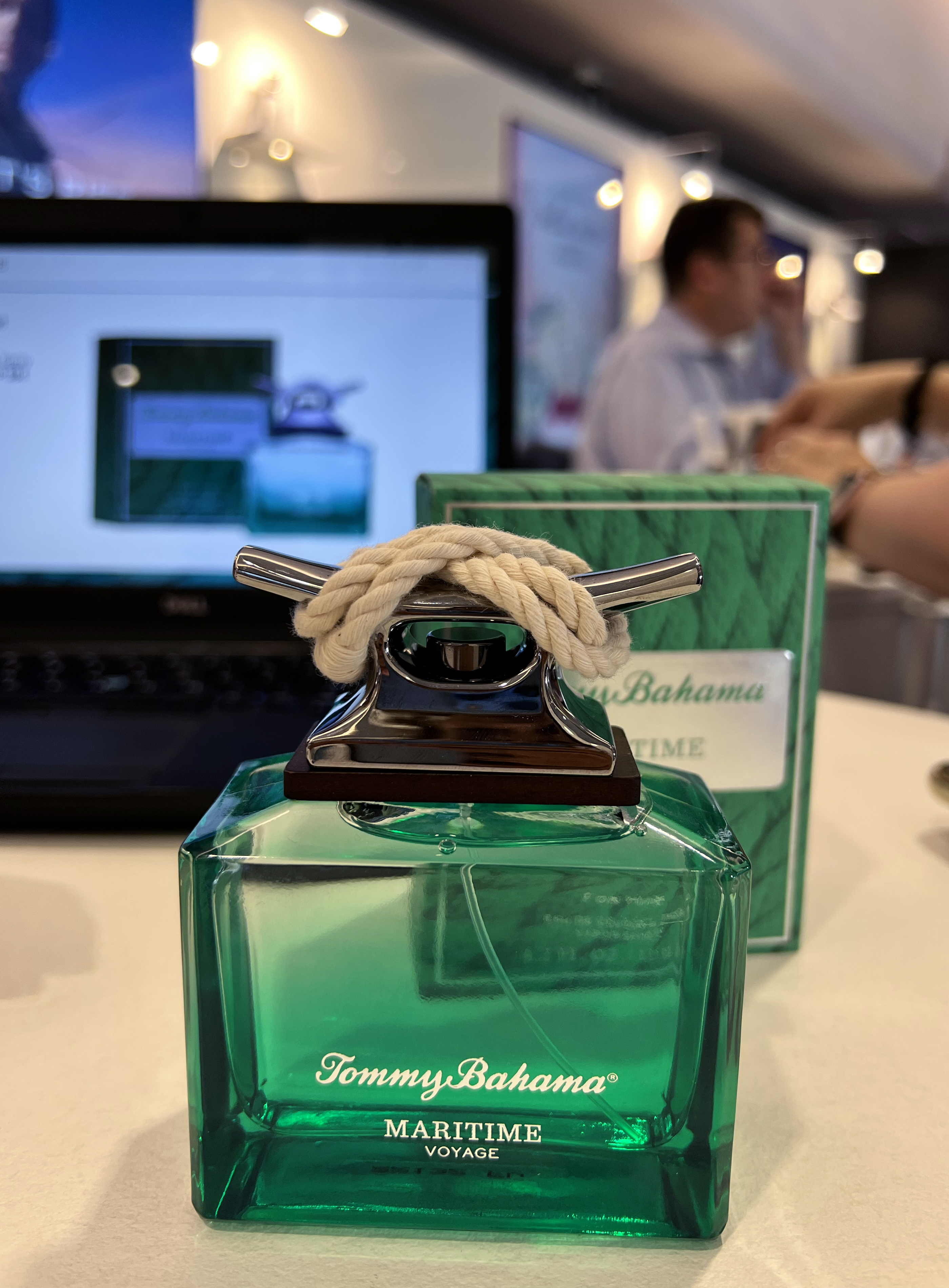 Námořní plavba Tommy Bahama