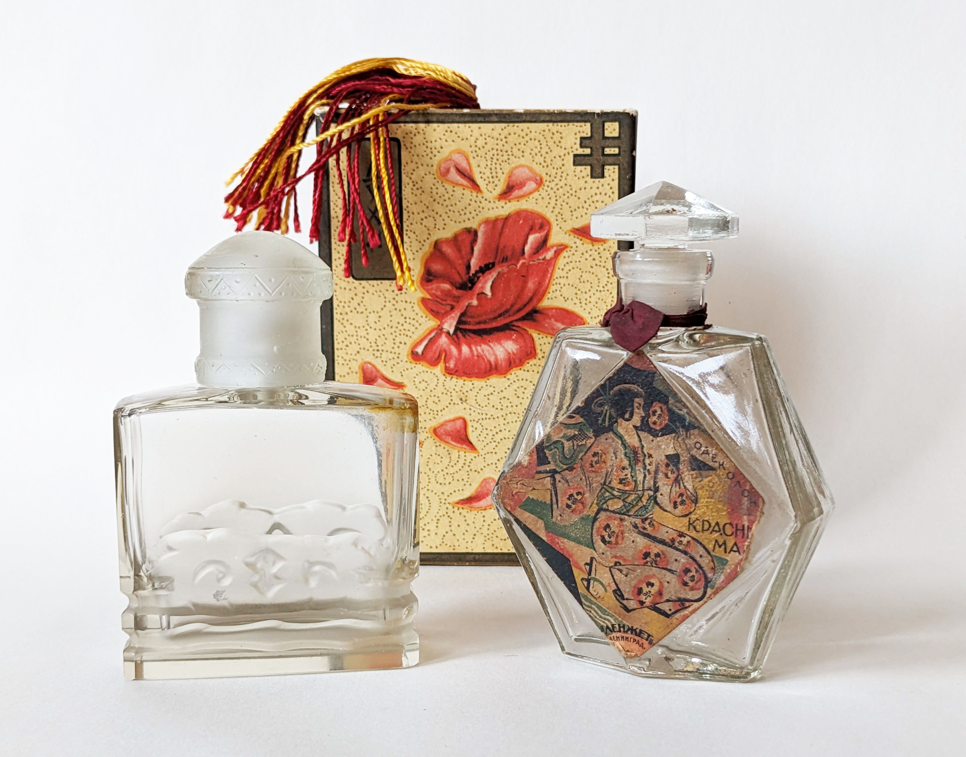 レア Novaya Zarya Krasny Mak Red Poppy Krasny Mak' (Red Poppy): Older Than It Seems ~ Vintage Fragrances