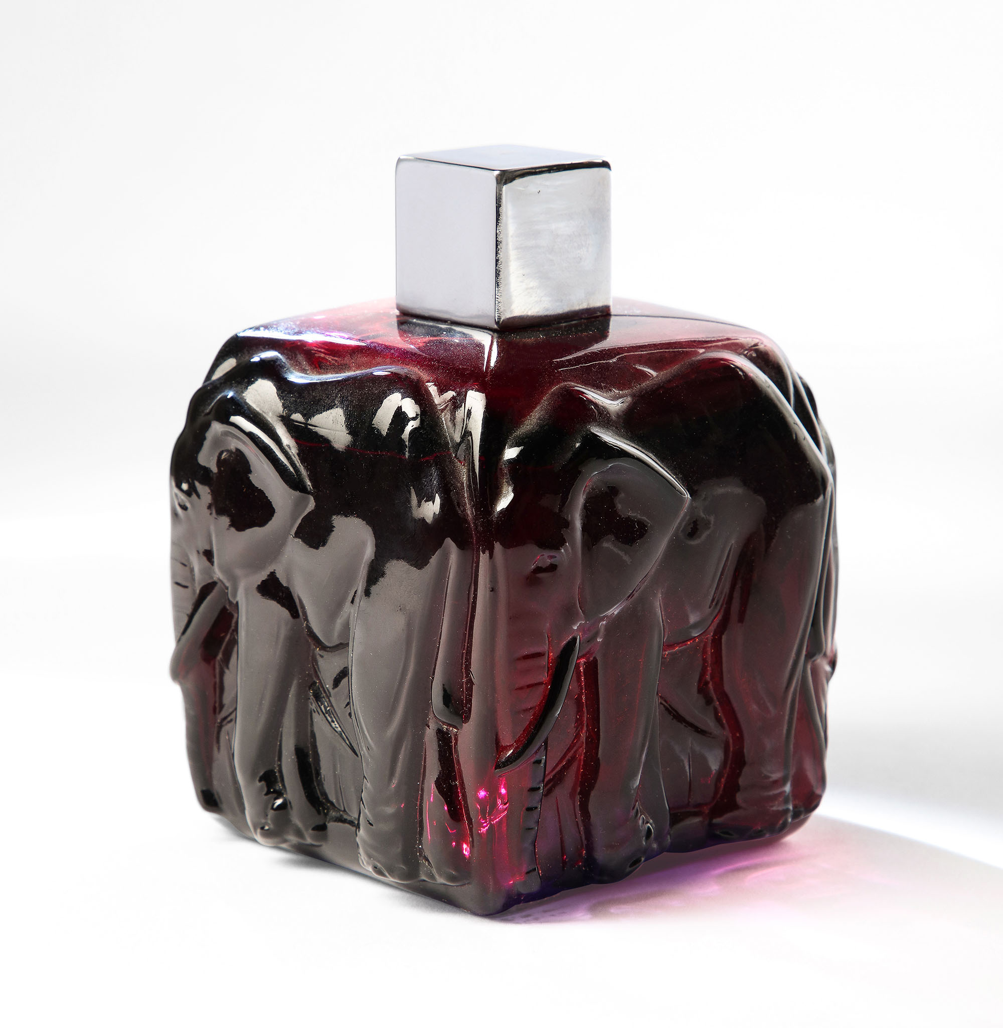 2023 Perfume Bottle Design Competition Now Open - International Perfume  Bottle Association
