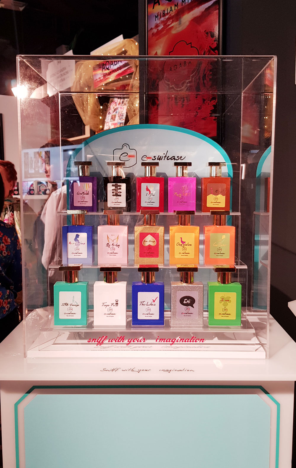 e-suitcase perfume collection