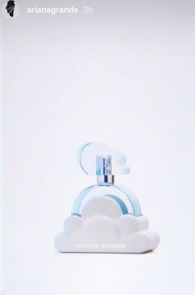 ariana grande perfume de nube