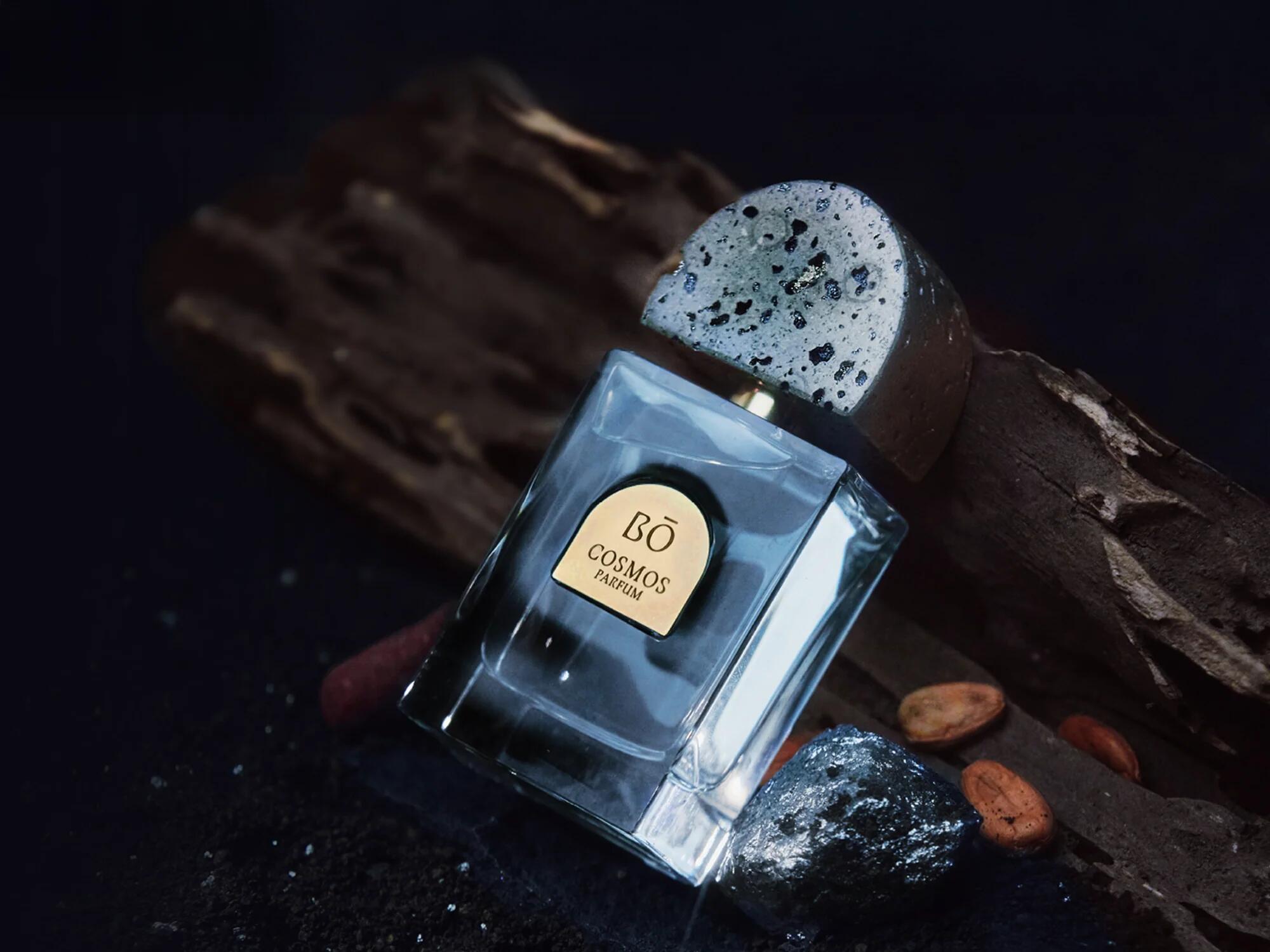 Cosmos parfum bottle