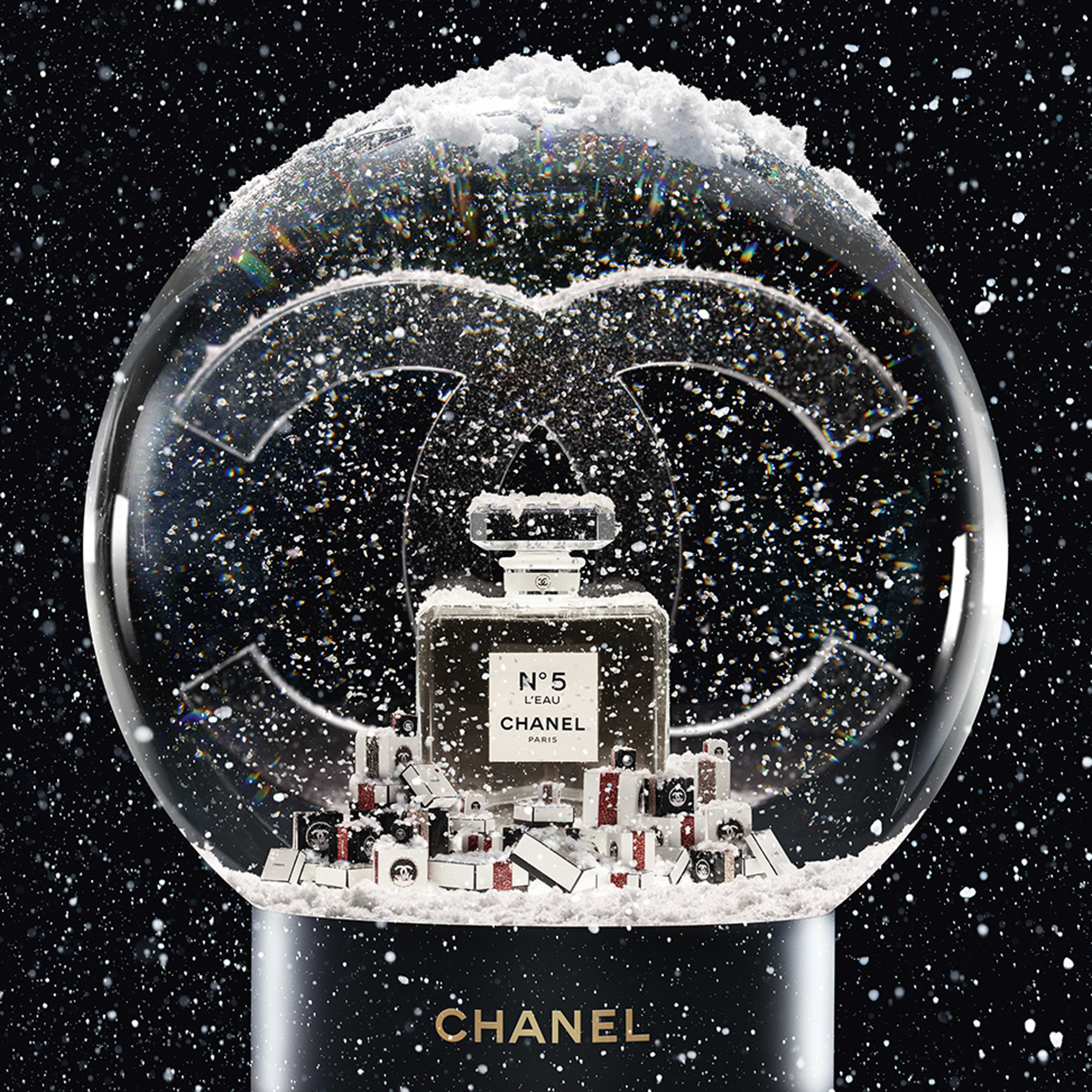 Chanel No 5 L Eau Holiday Campaign Starring Lily Rose Depp Fragrance News