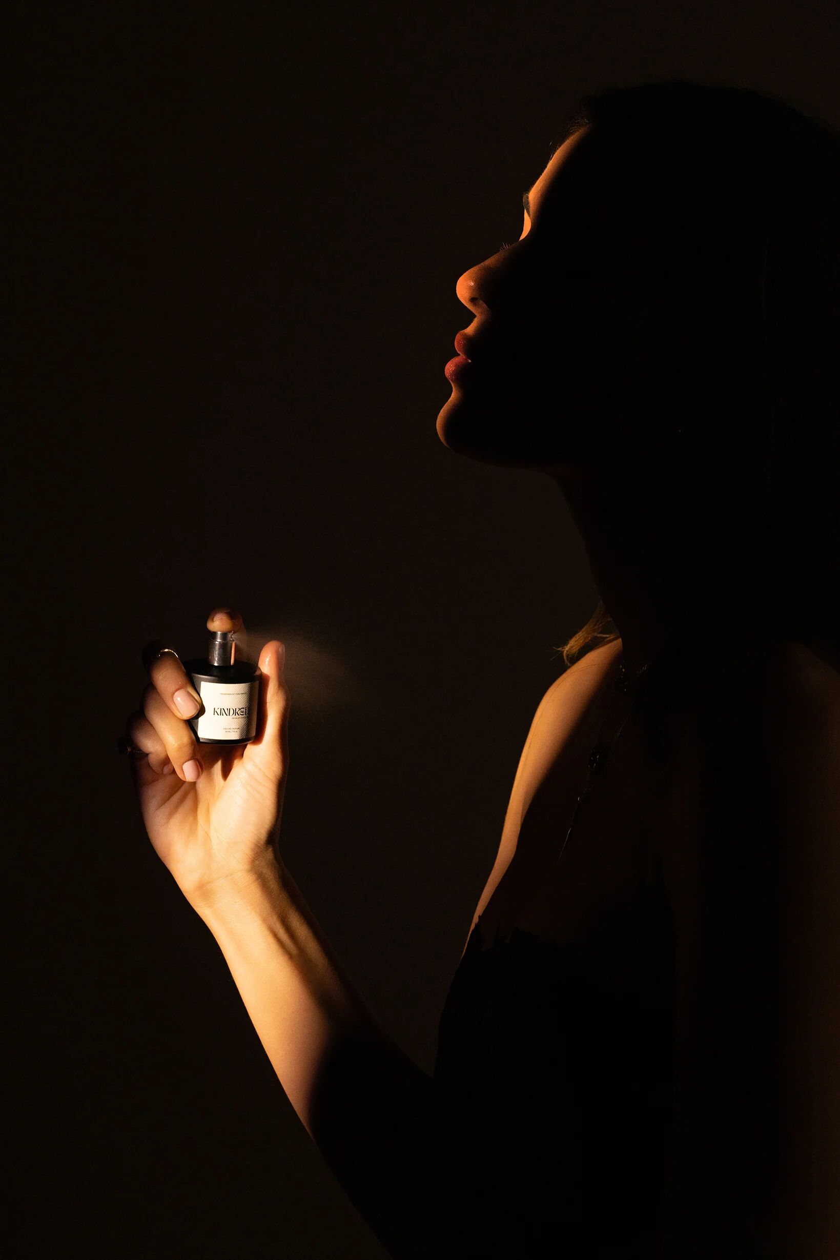 Reklamní vizuál Kindred by Alice Panikian