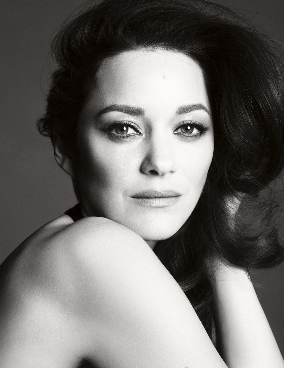French Actress Marion Cotillard Is The New Face For Chanel No 5
