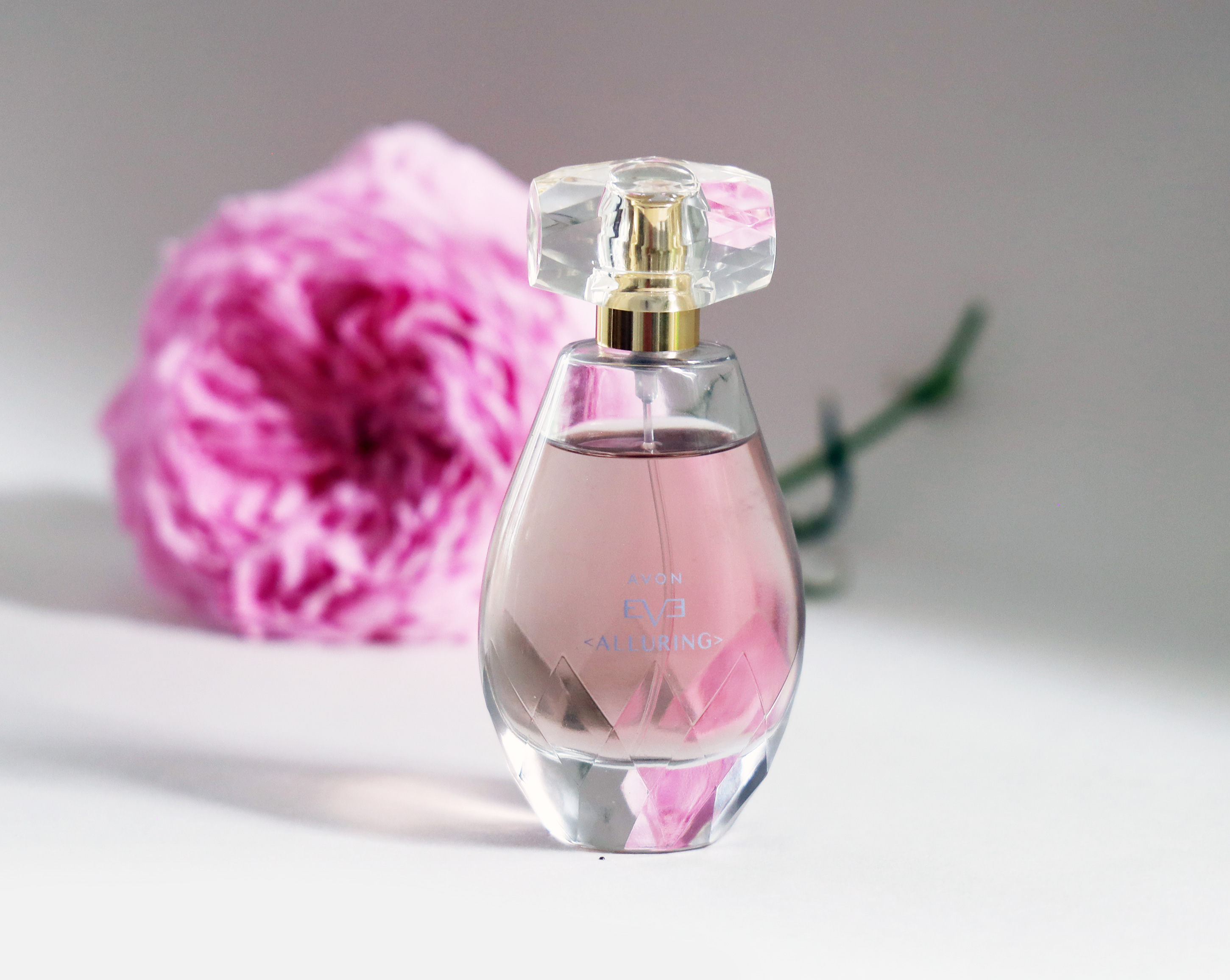 eva perfume pink