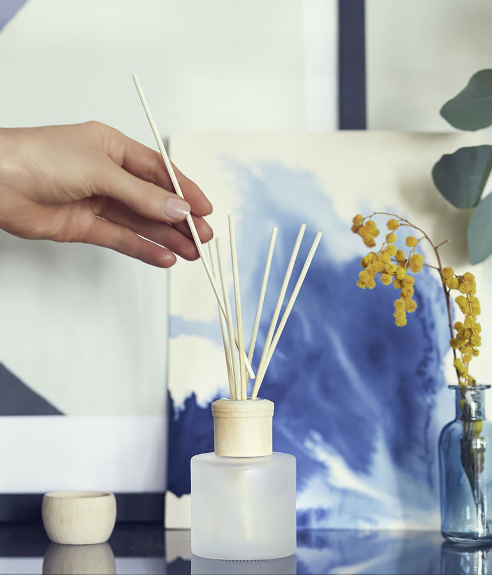 Nivea Sun Α Shower Gel and a Room Diffuser That Brings On the Holidays