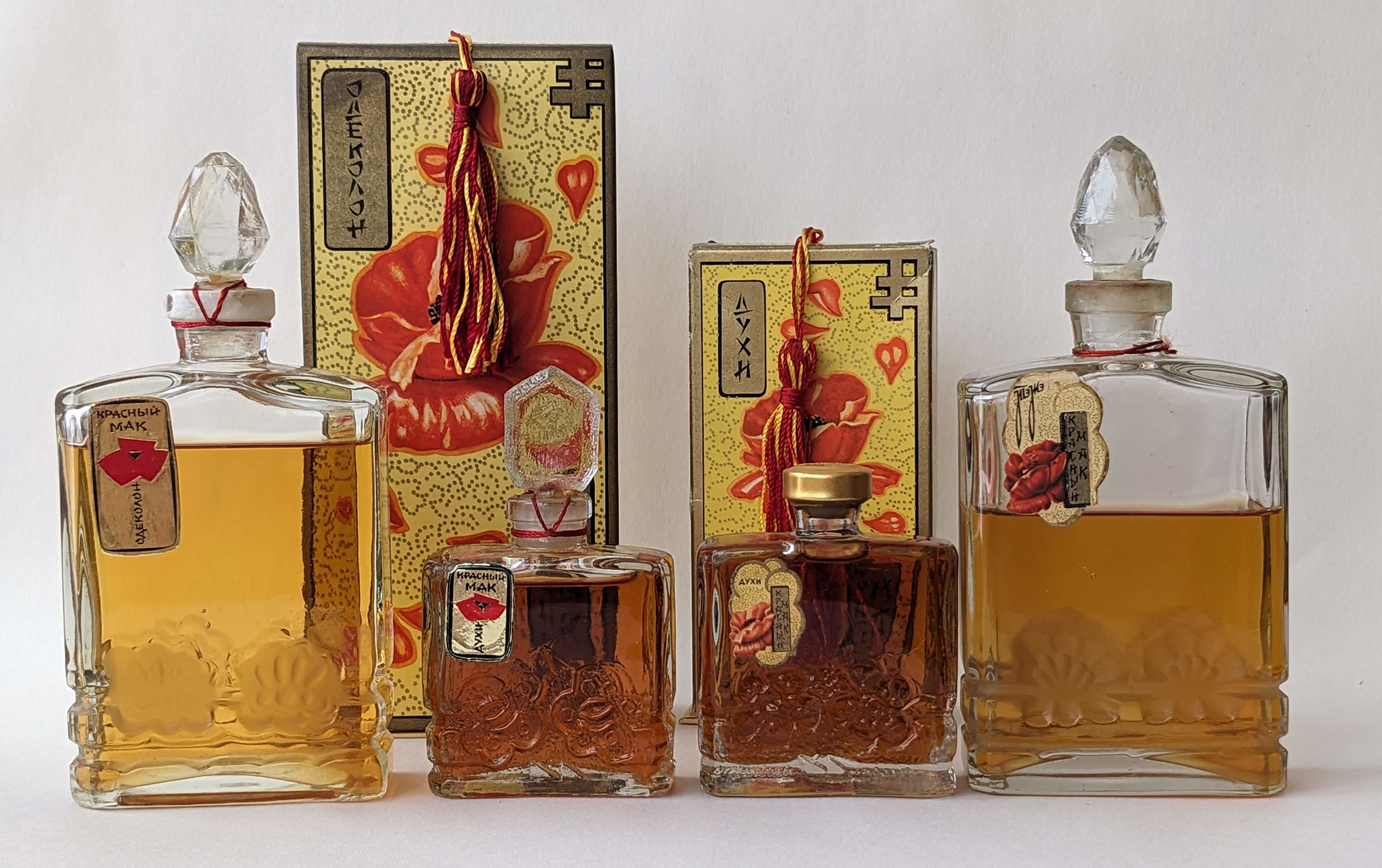 Krasny Mak' (Red Poppy): Older Than It Seems ~ Vintage Fragrances
