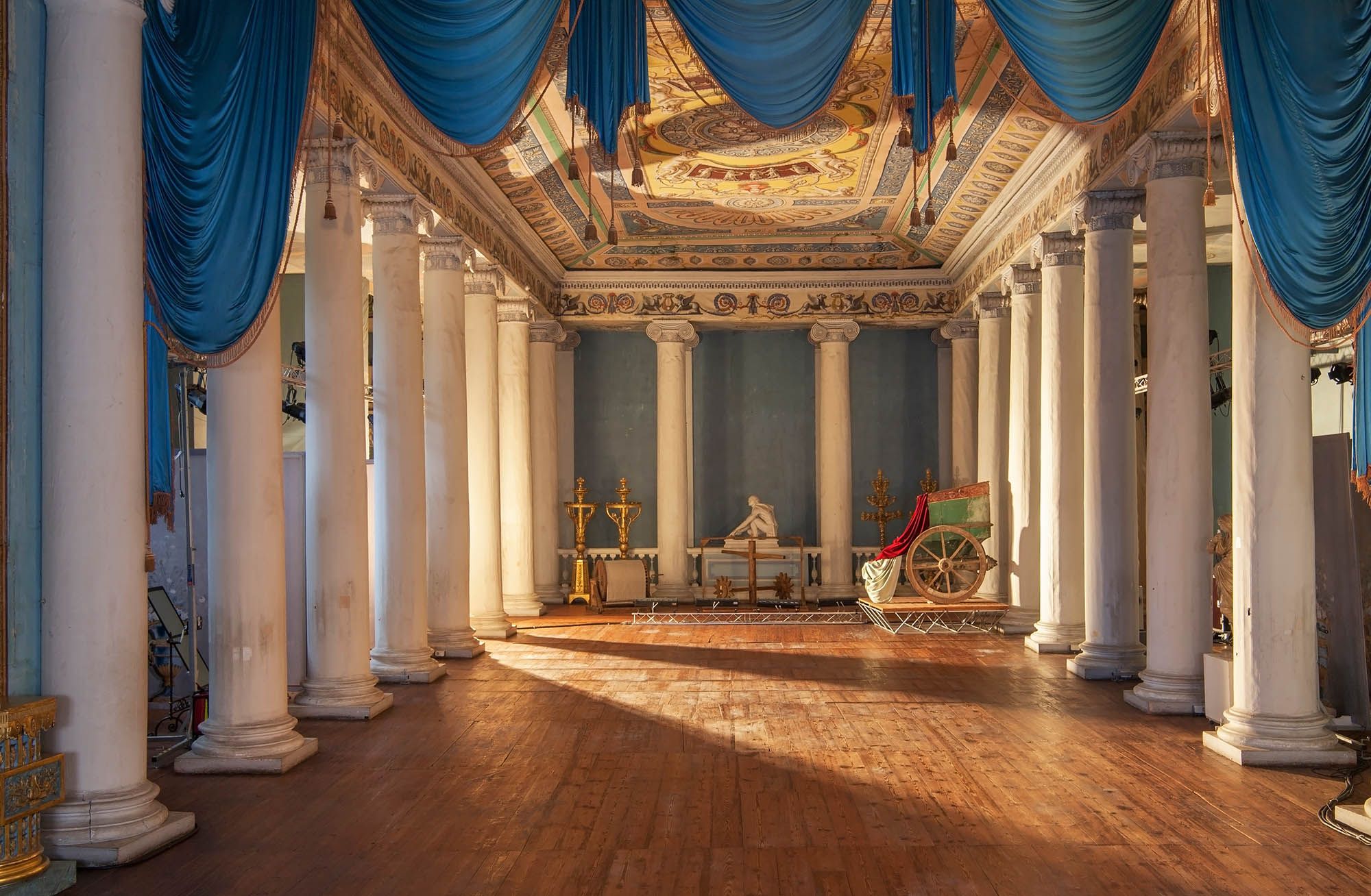 Picture of a Russian castle.
