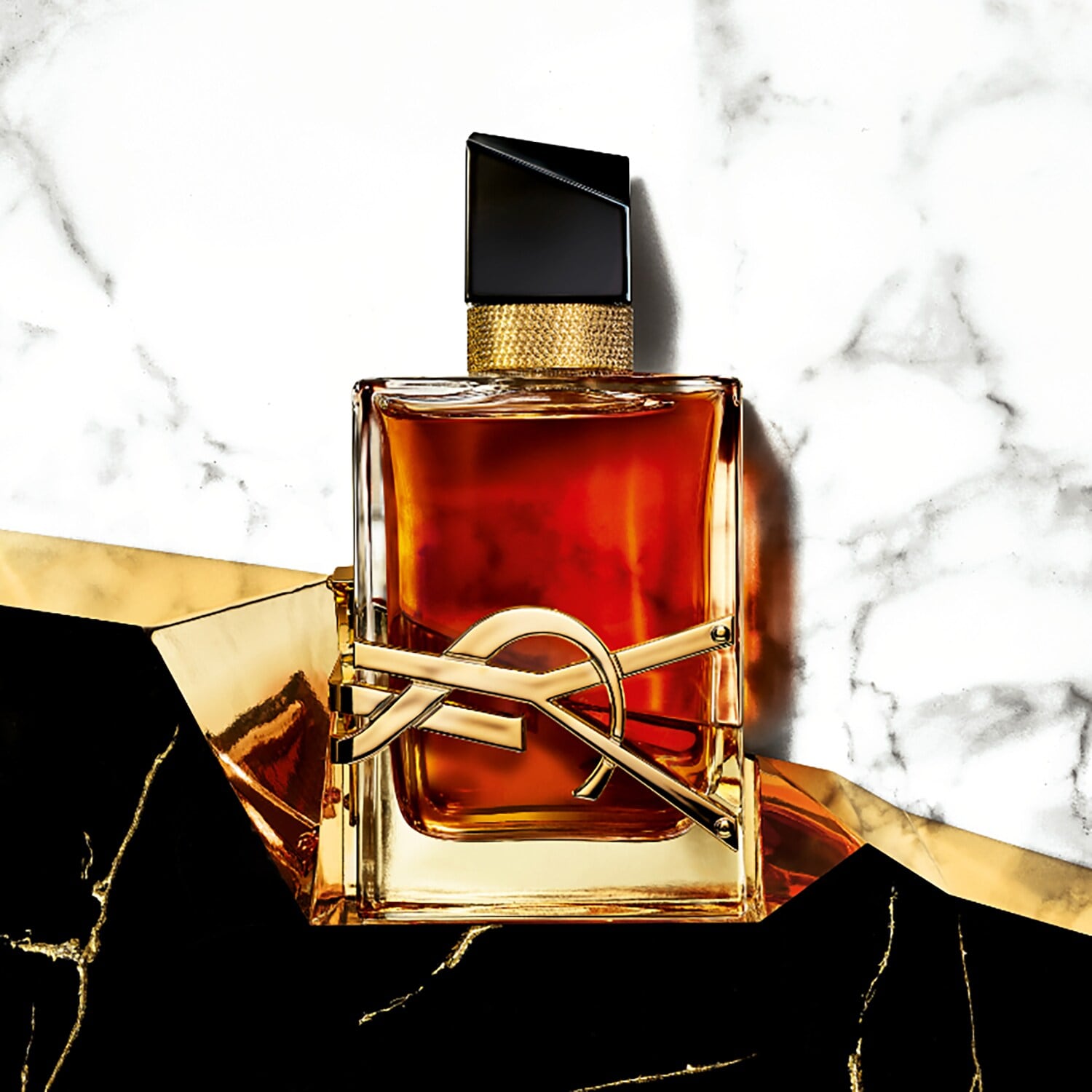Libre Eau de Toilette Yves Saint Laurent perfume - a fragrance for women  2021