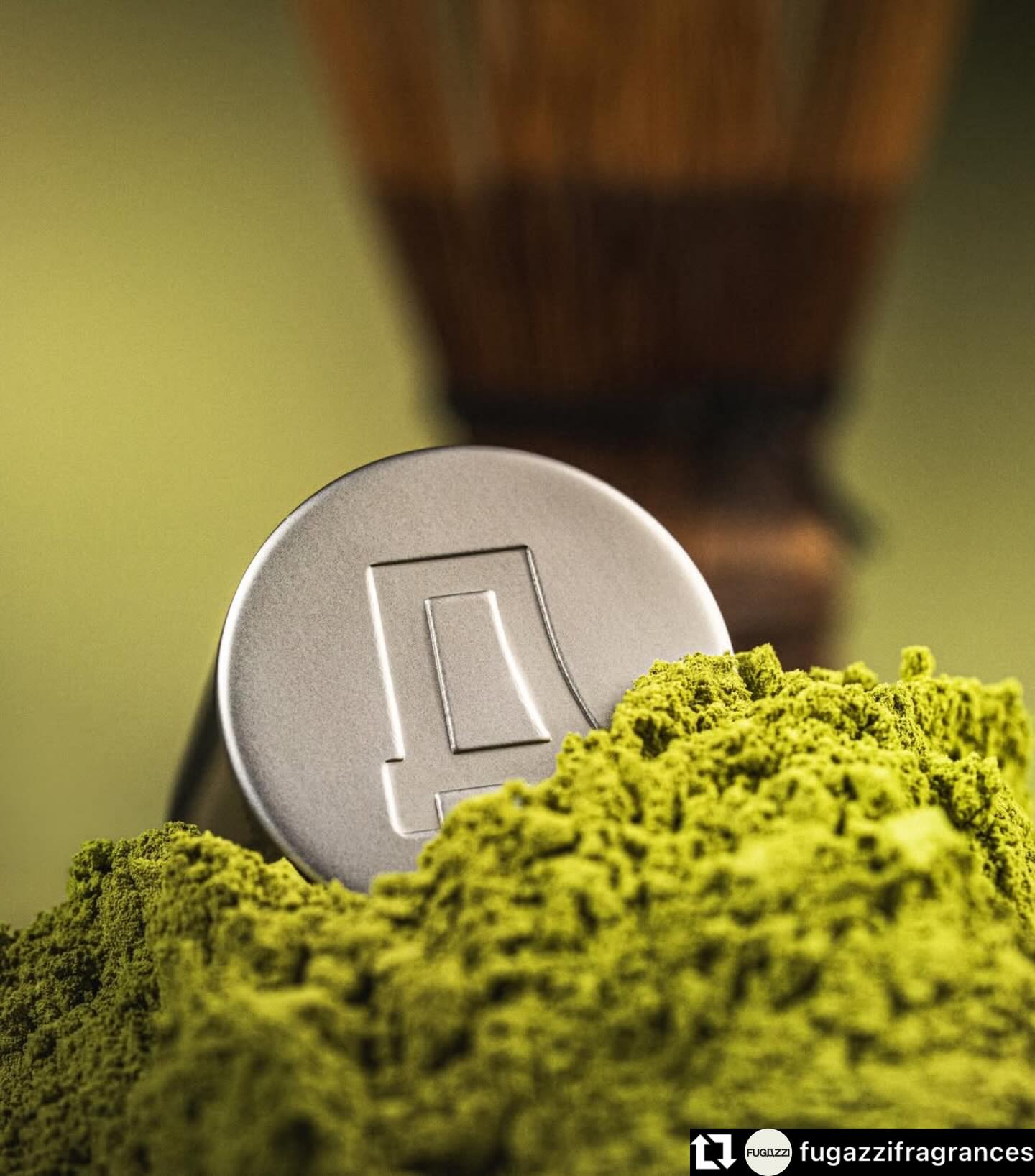 Víčko flakonu Matchabuya od Fugazzi