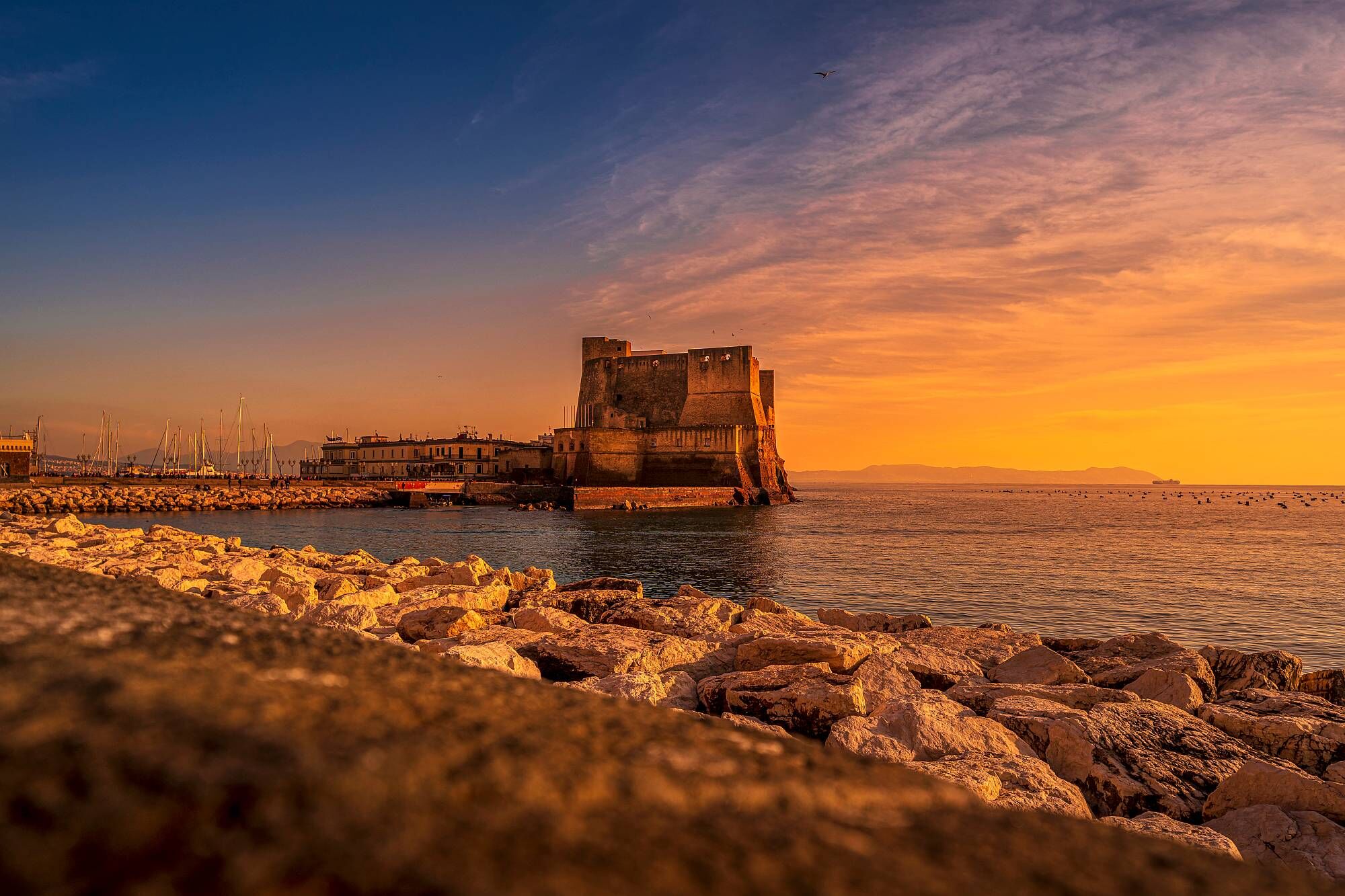 Sunset in Naples, AdobeStock_312637795, licensed