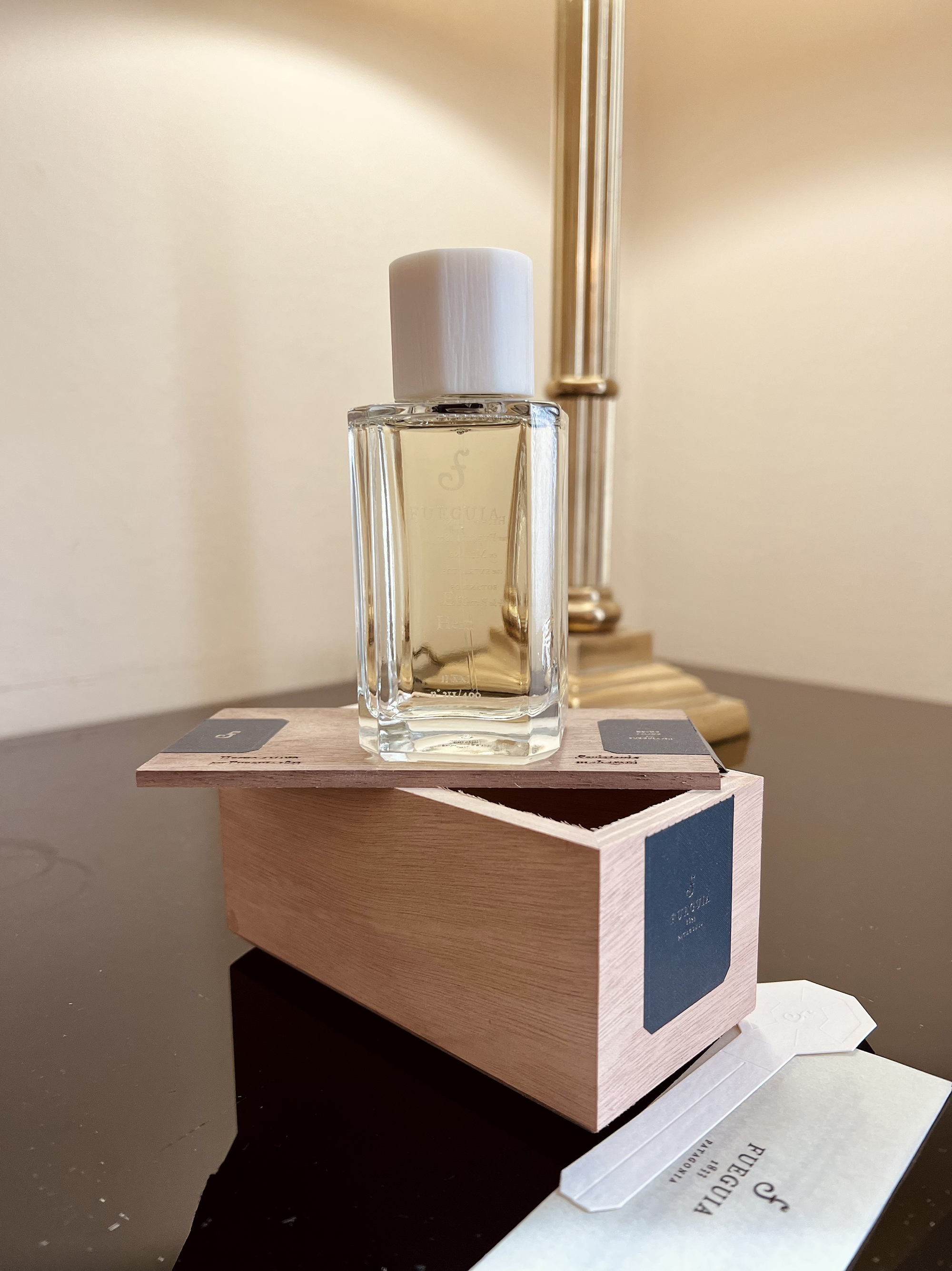Fueguia 1833 Ett Hem — Sandalwood of Verdant Comfort ~ Fragrance