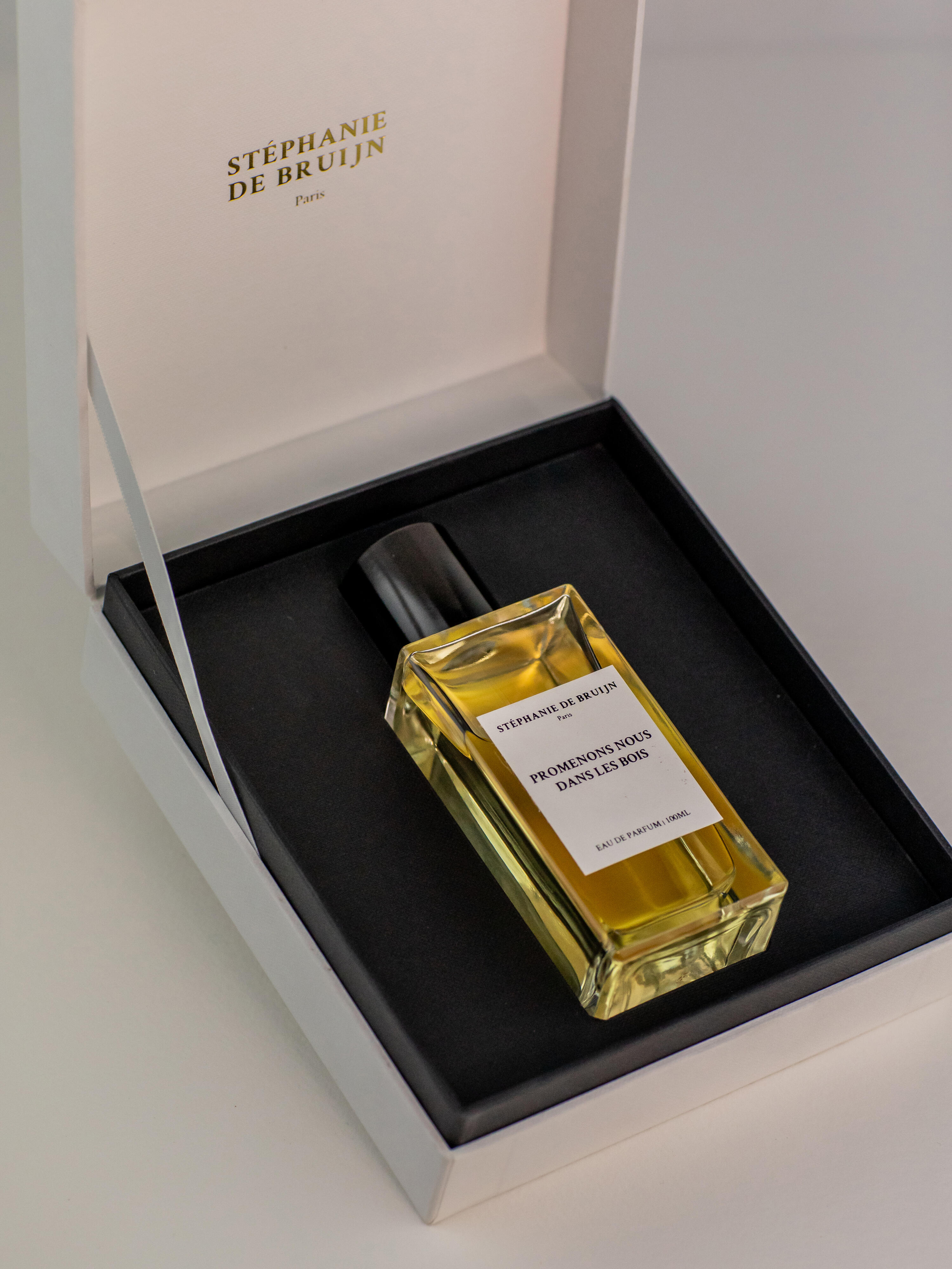 箱に入ったPromenons nous dans les Boisのボトル