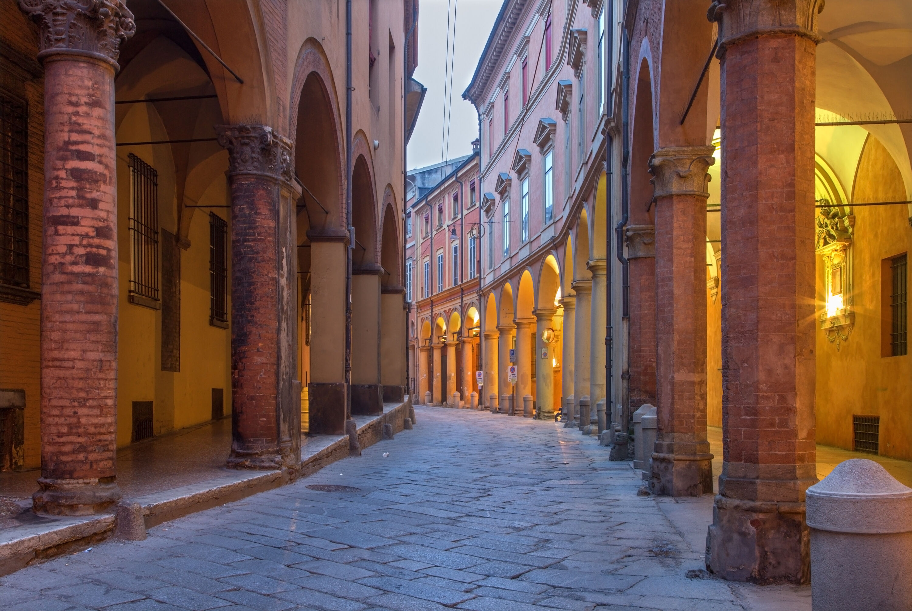 Bologna, Santo Stefano Street