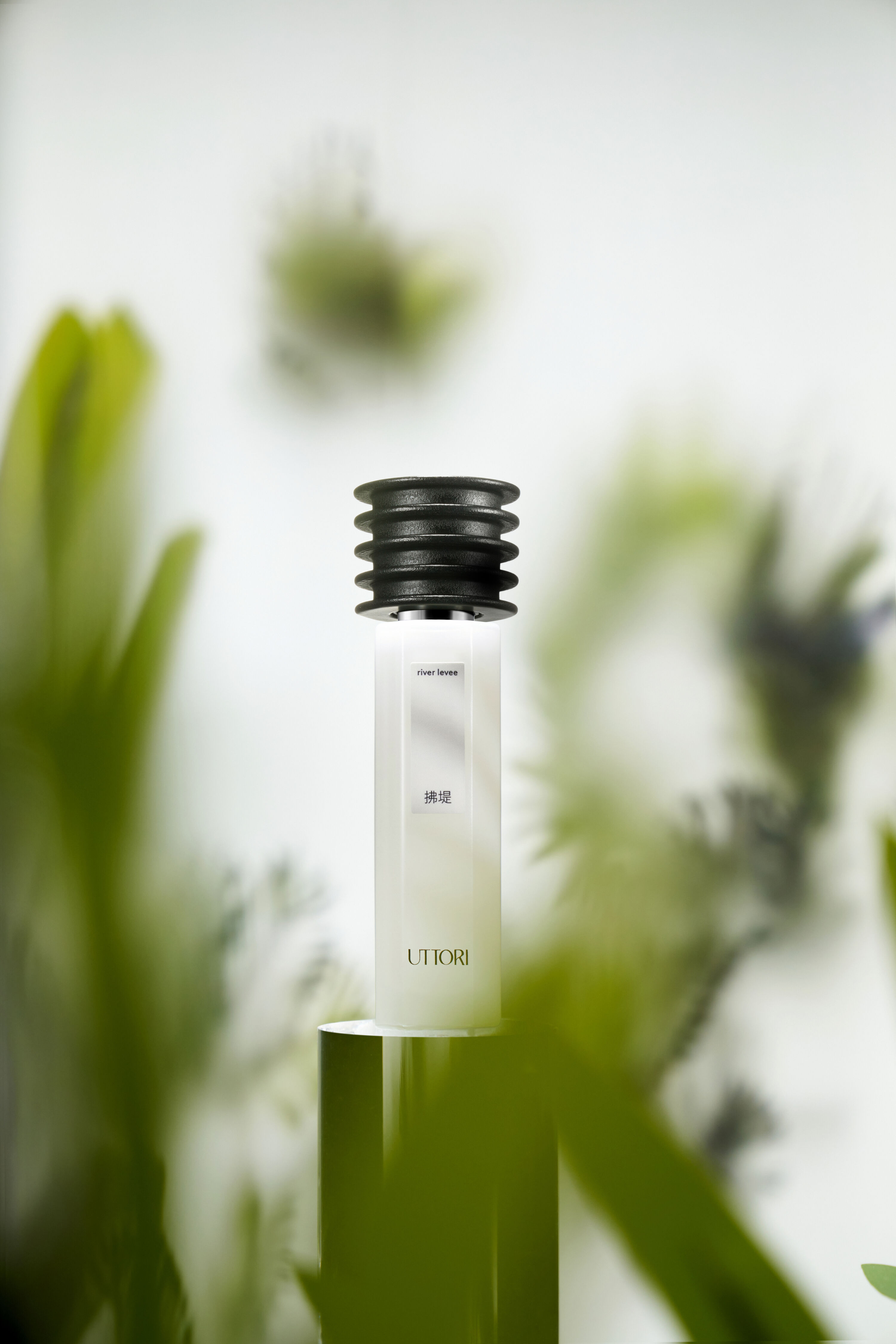 River Levee 拂堤 Uttori 五朵里 for women and men perfume