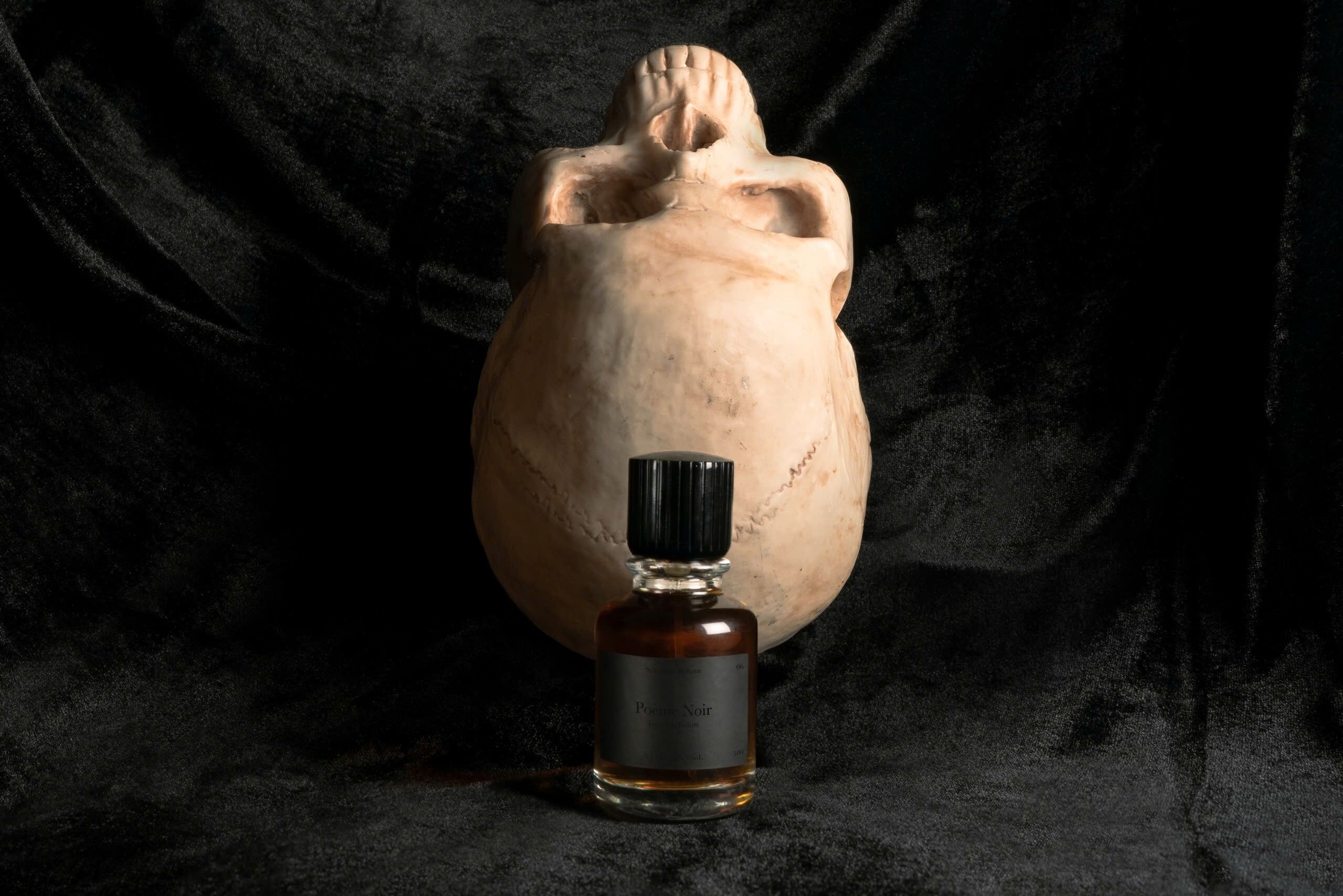 poeme noir sylhouette