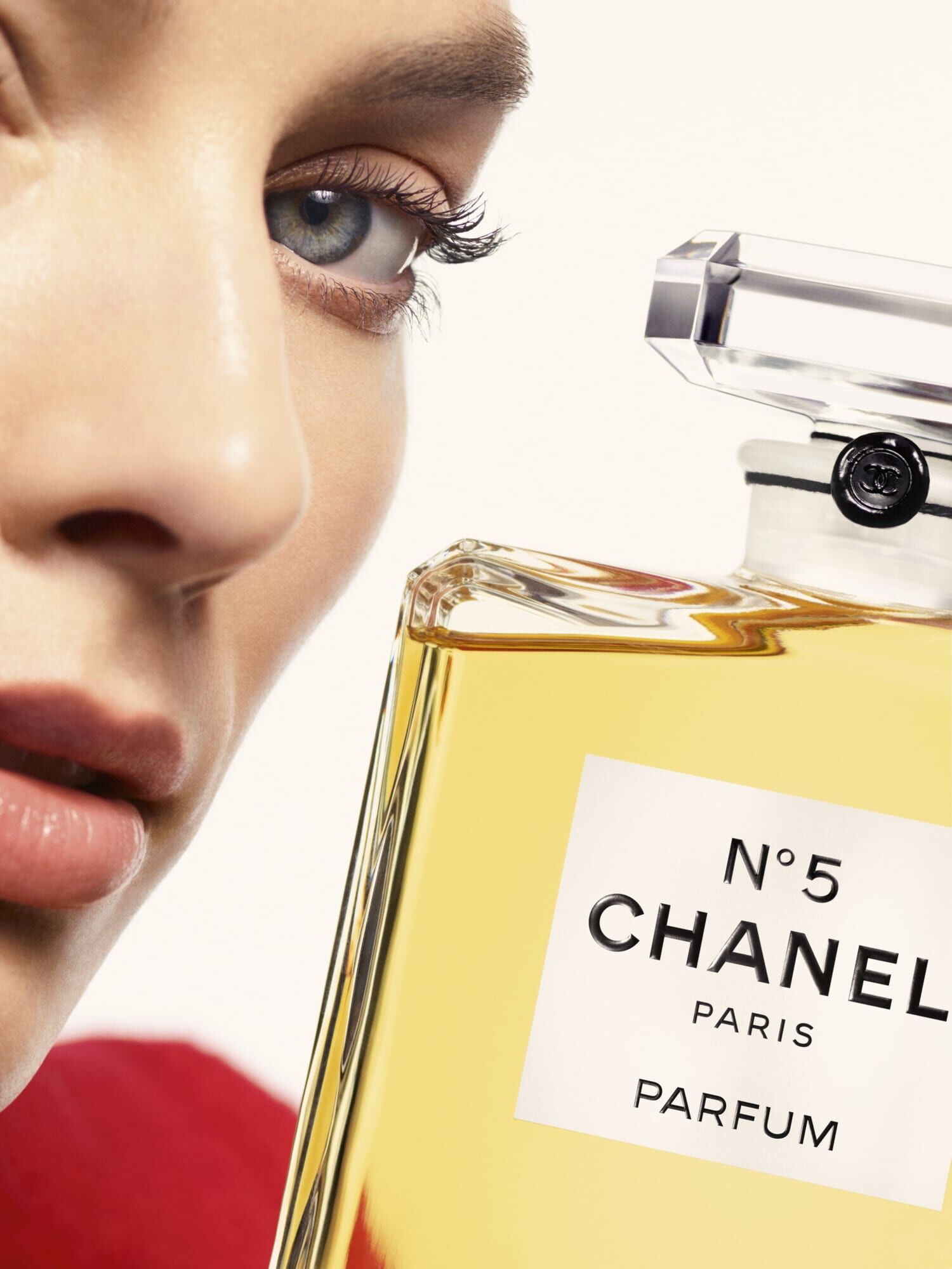 CHANEL N°5 Campaign With Margot Robbie: See You At 5! ~ Perfume Ads