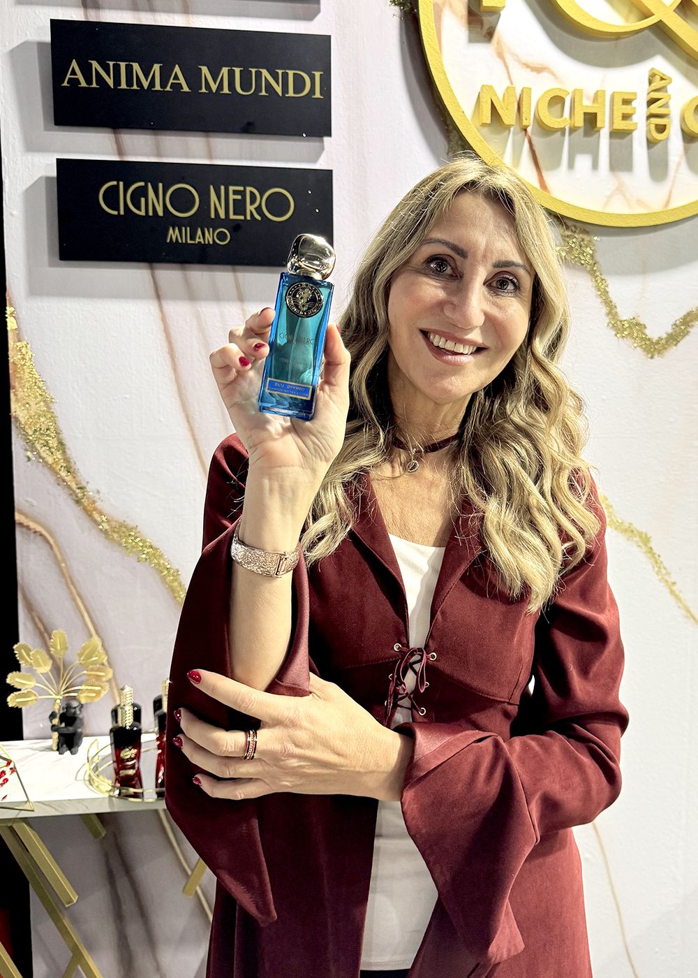 cigno nero blu divino
