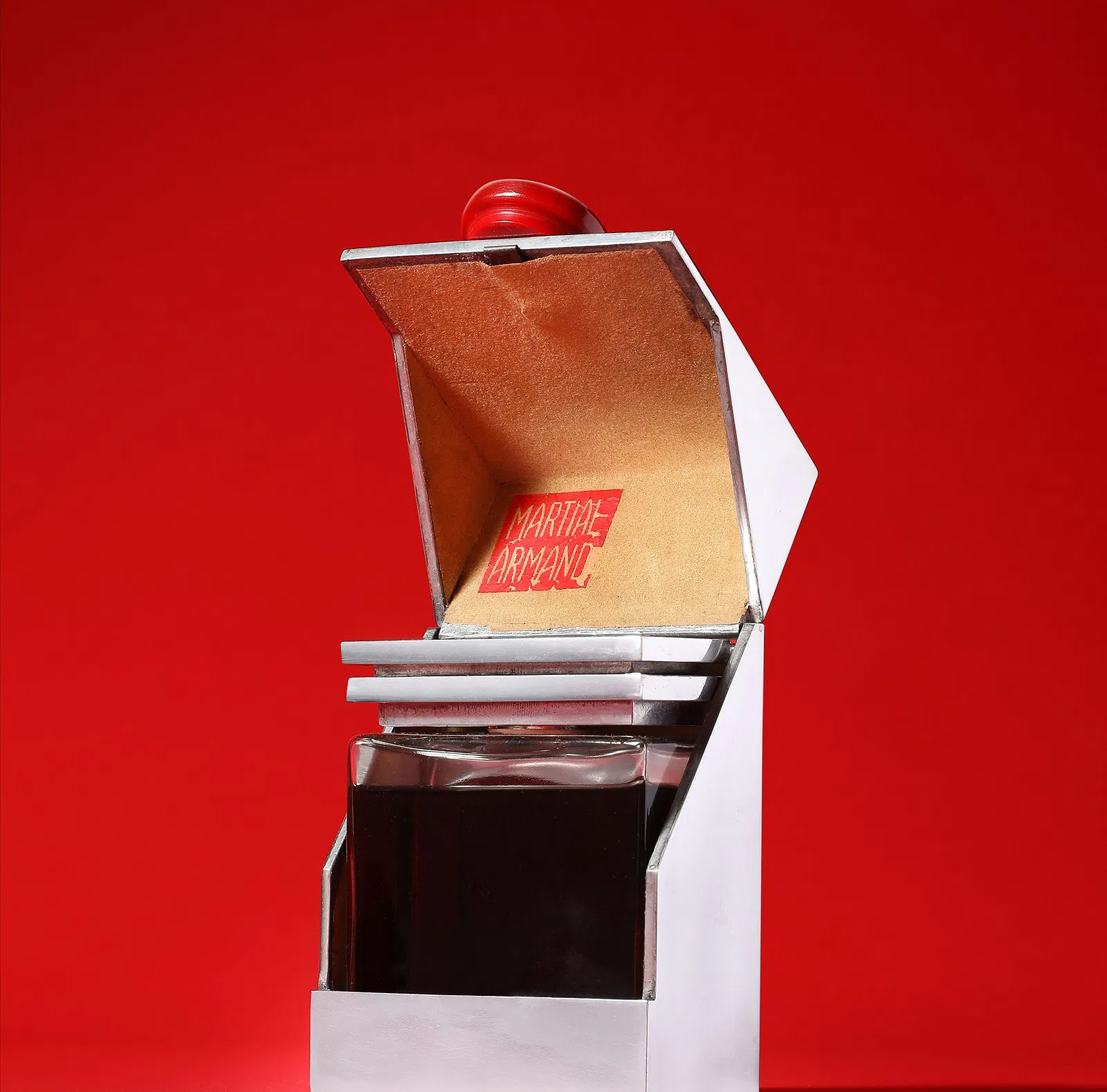 The 2026 Perfume Bottles Auction: Over a Century of Beauty and ...