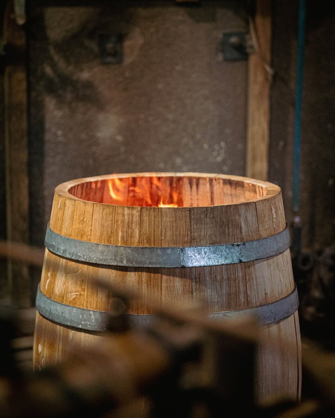 Amouage rozšiřuje kolekci Essences o tři nové kreace — Line 618, Remain a Sequence inspirované — geometrií času