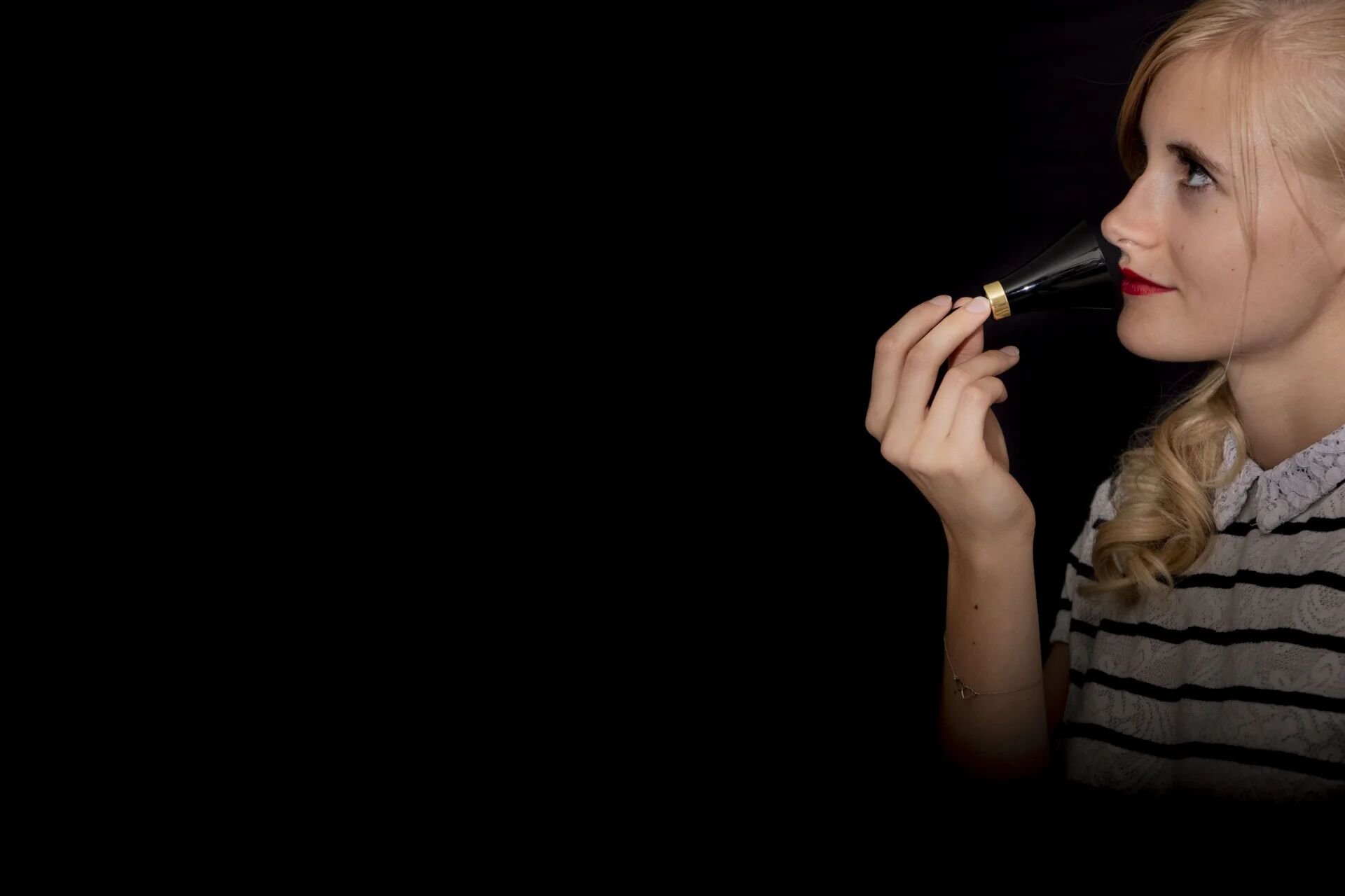 Dans Le Noir perfume, brand image