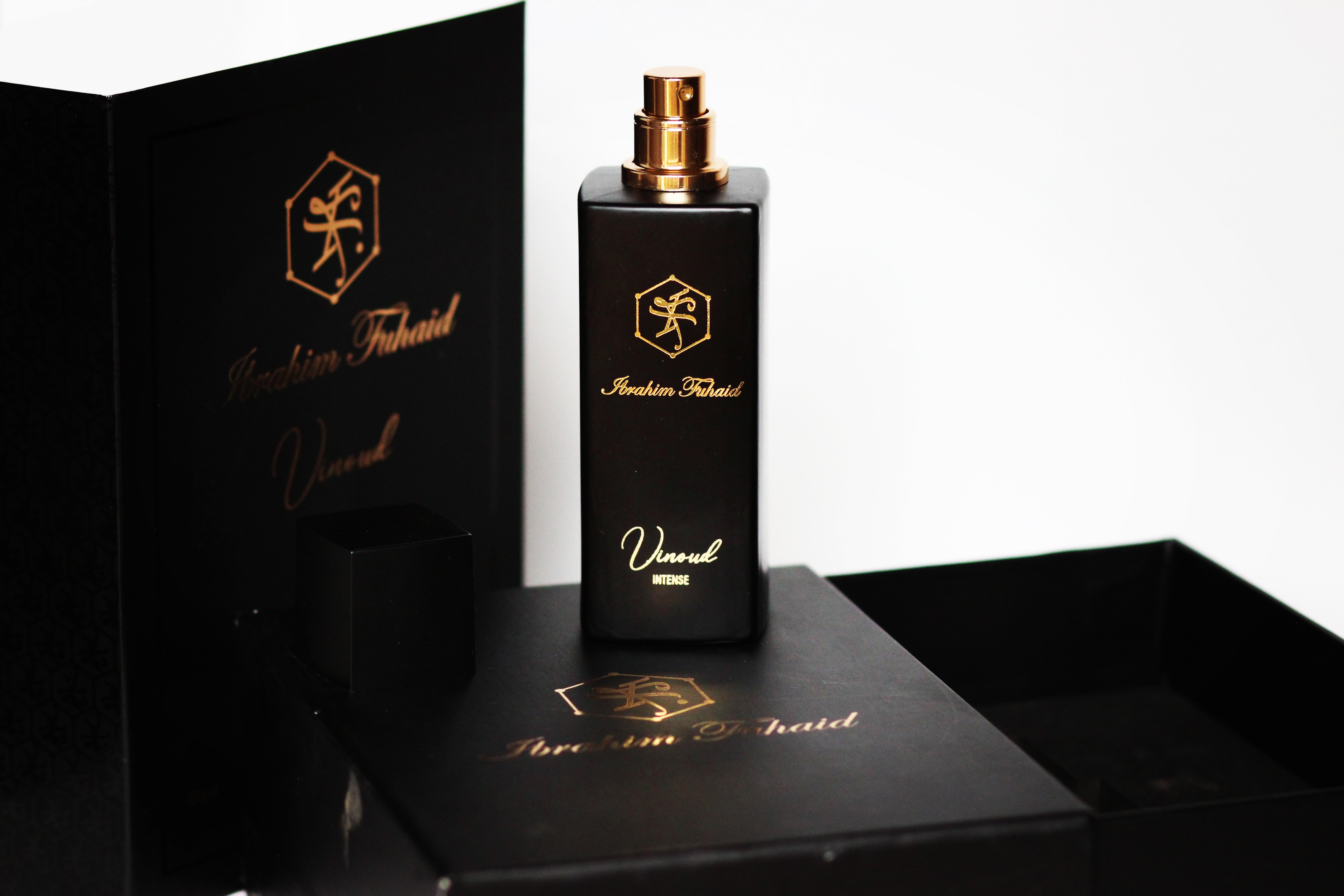 VINOUD: Rebellious Oud And Aged Wine For Those Who Like It Dirty +  Worldwide Giveaway ~ Fragrance Reviews