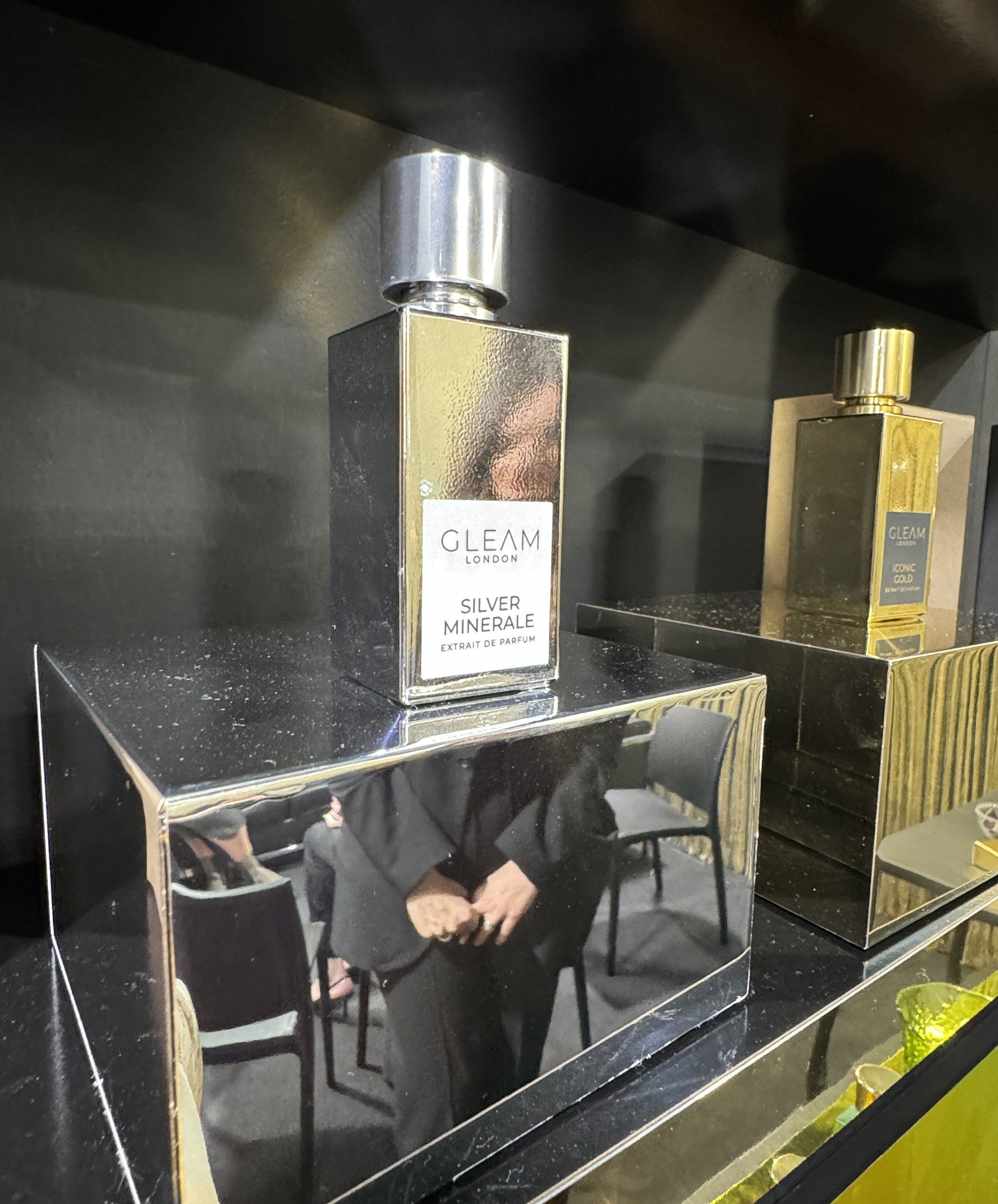 Silver Minerale Gleam