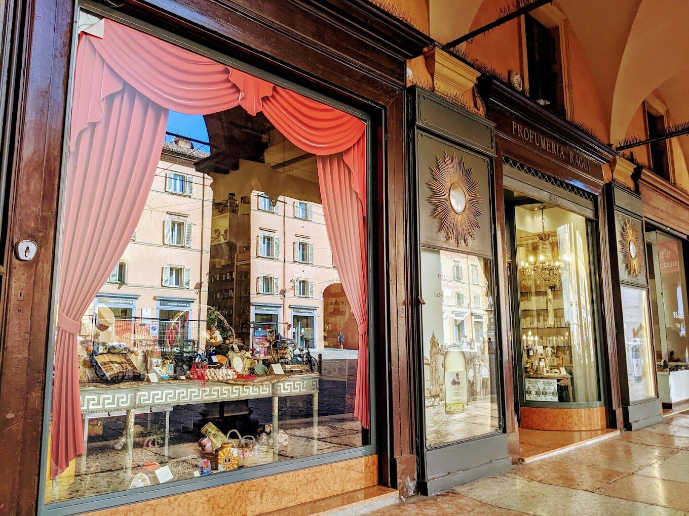 Profumeria Raggi Bologna
