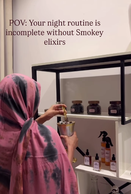 Instagramový obrázek hořícího bakhooru Smokey Elixir