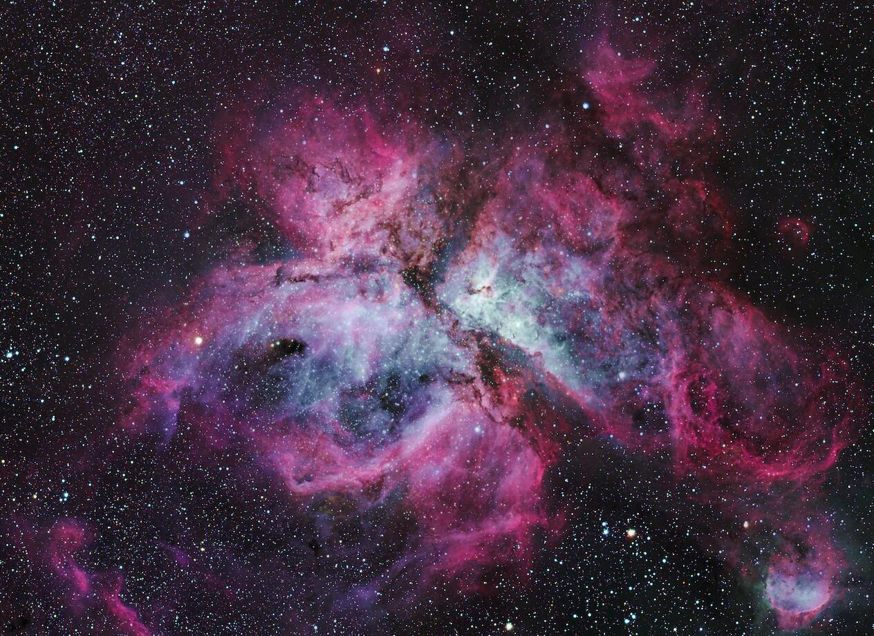 Carina by Centairi Perfumes ad image