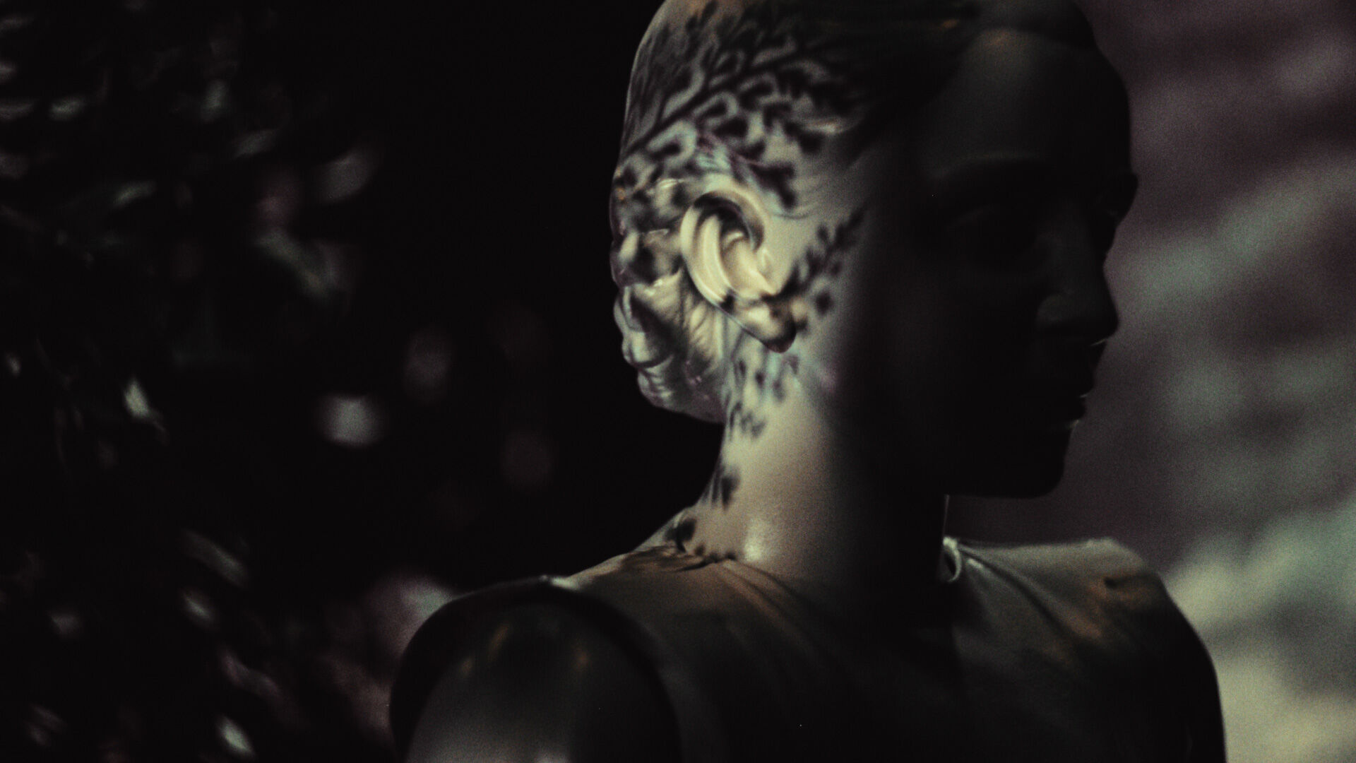 ScentDia humanoid with scent presence at Esxence 2025