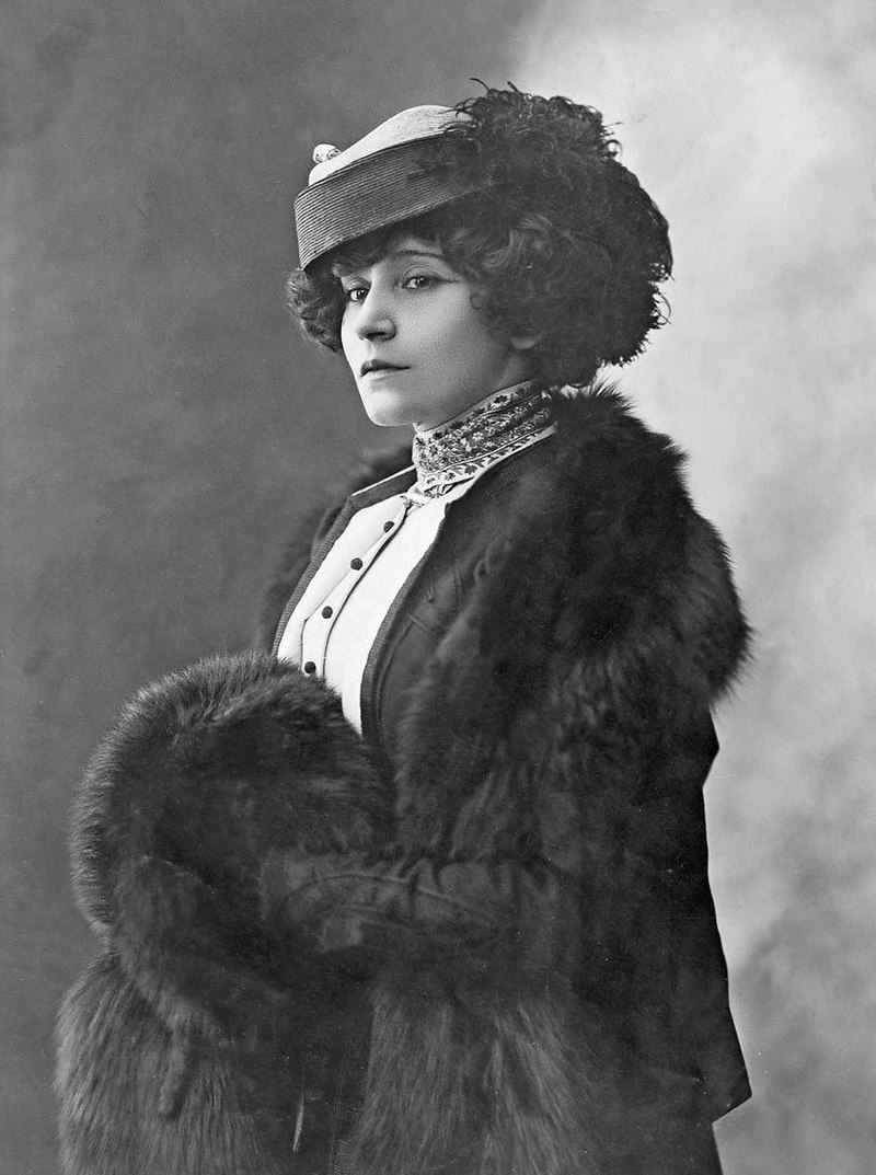 Colette photographed by Henri Manuel in the 1910s via wikemedia commons