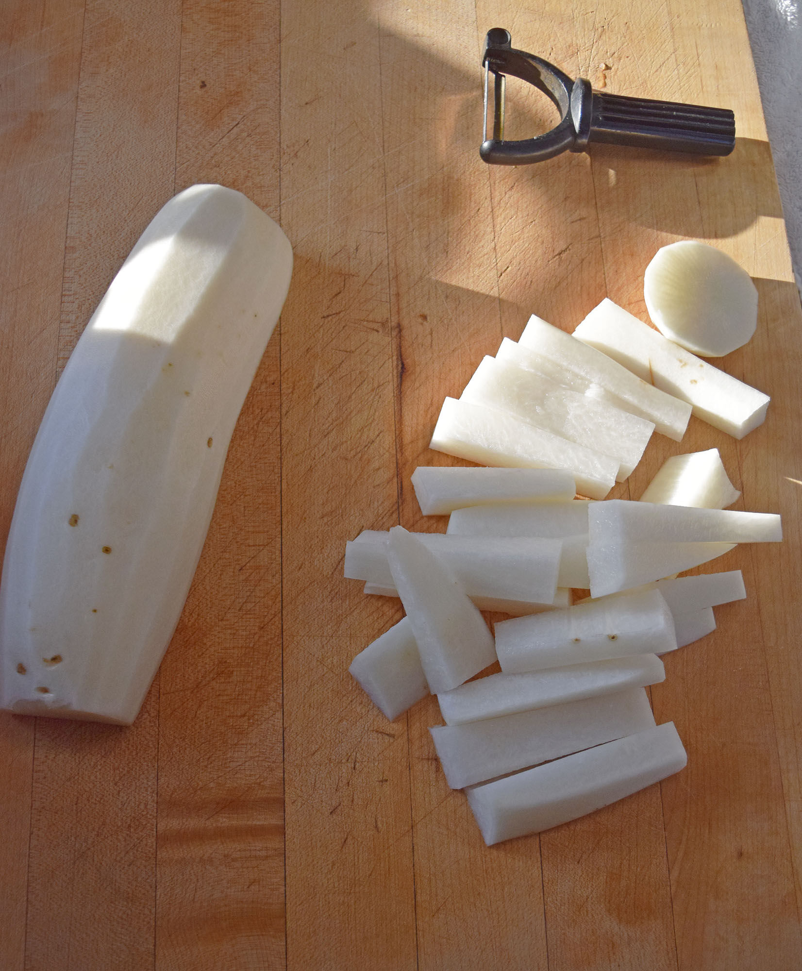 Daikon Root, sliced.