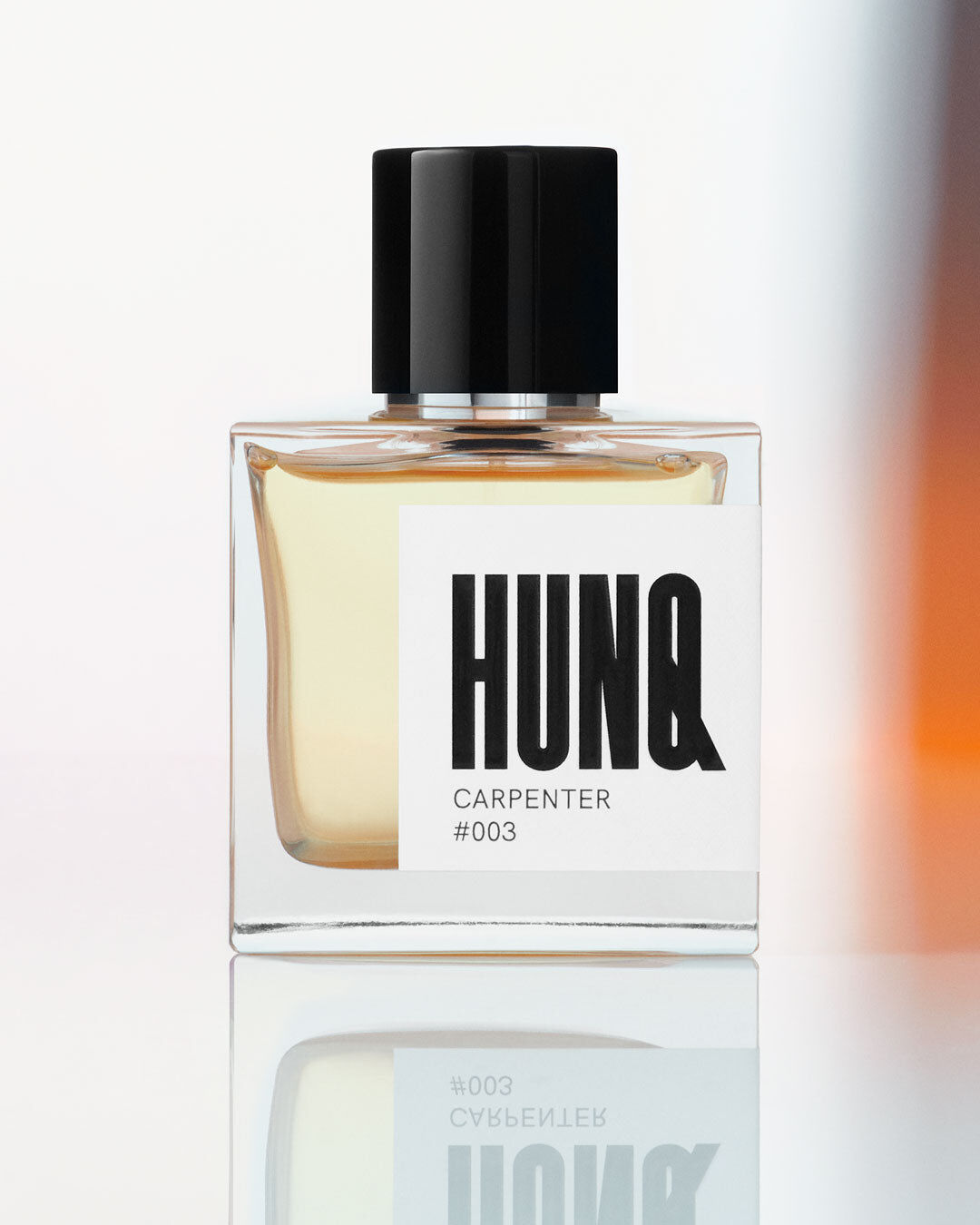 #003 Carpenter от HUNQ: плотник и женственность дерева
