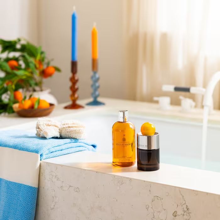 Sunlit Clementine & Vetiver by Molton Brown ad photo