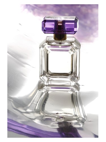 https://fimgs.net/images/perfume/375x500.8498.jpg