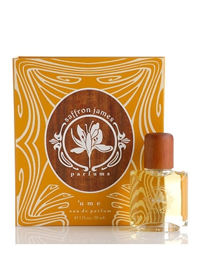 'Ume Saffron James Feminino