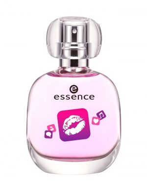 Kiss essence pour femme