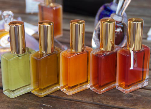 Marie Antoinette JoAnne Bassett perfume - a fragrance for women and men ...