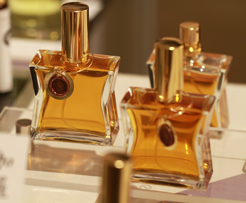 Sasora DI SER perfume - a fragrance for women and men 2000
