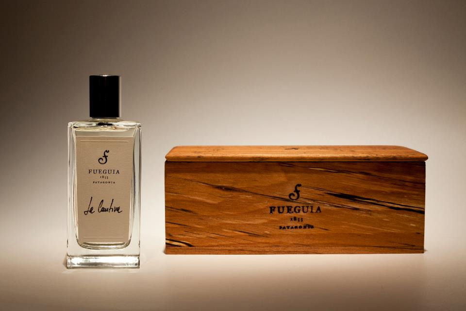 La Cautiva Fueguia 1833 perfume a fragrância Compartilhável 2010
